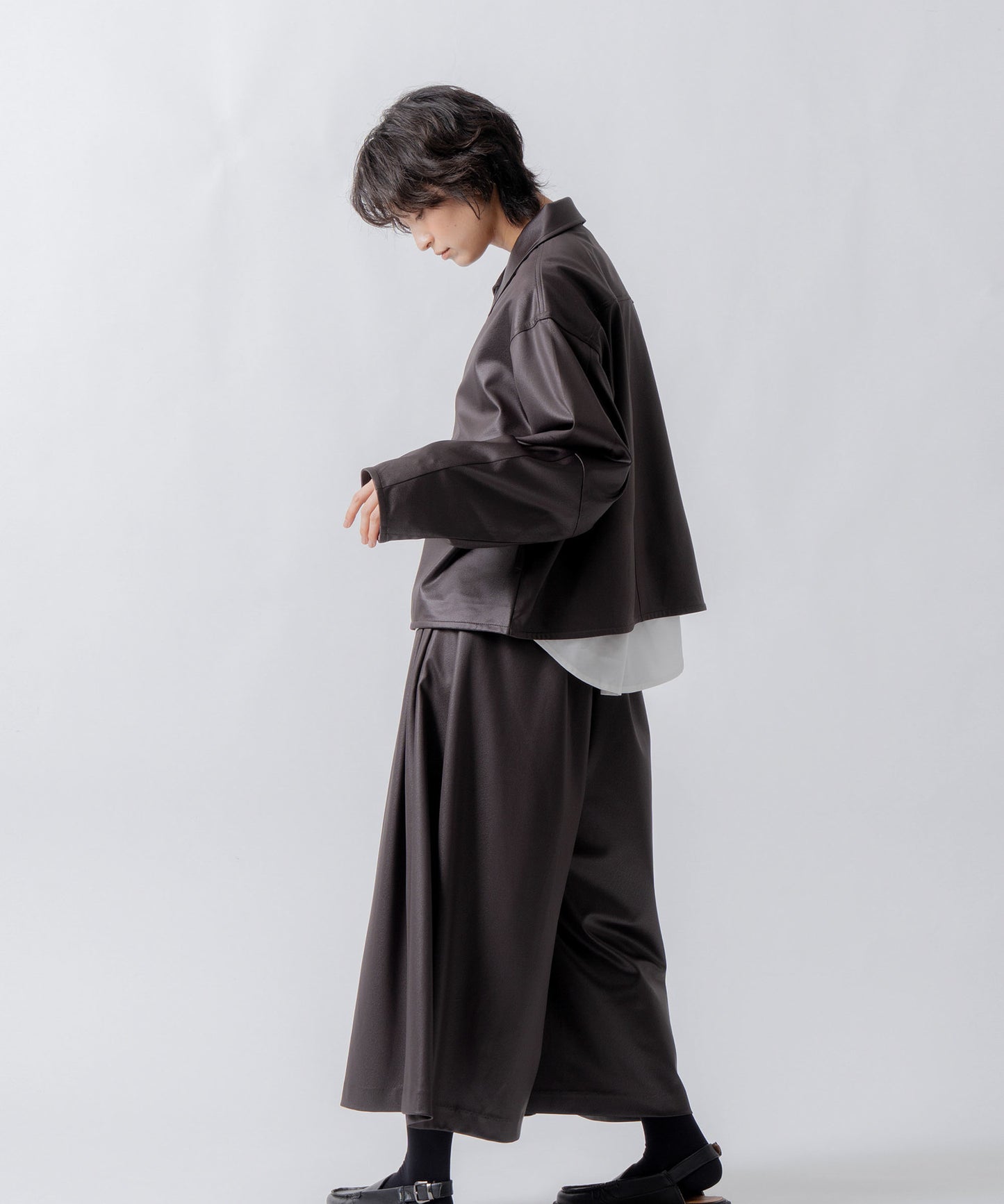 leather like shirt jacket / WHT26FBL4106