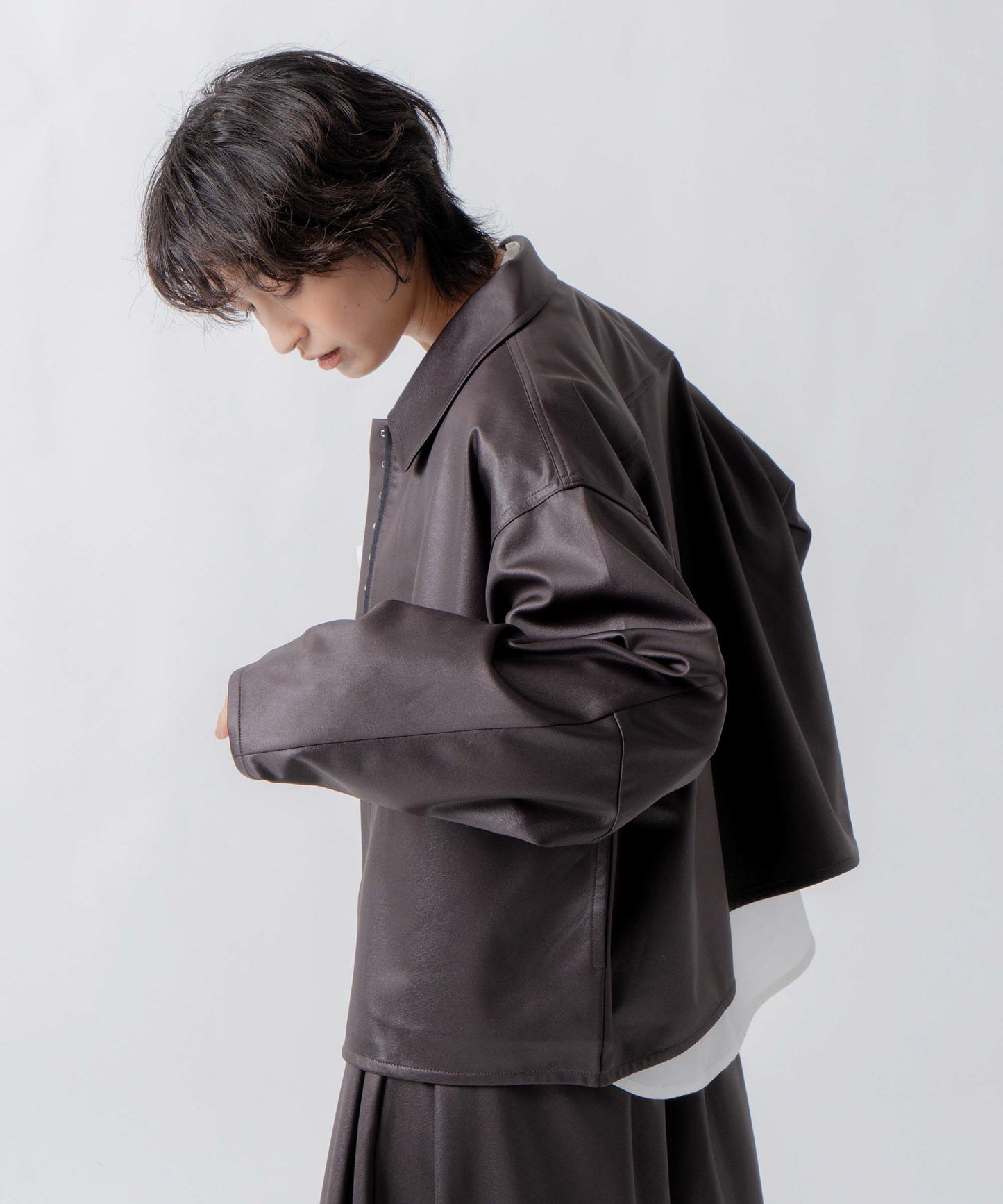 leather like shirt jacket / WHT26FBL4106