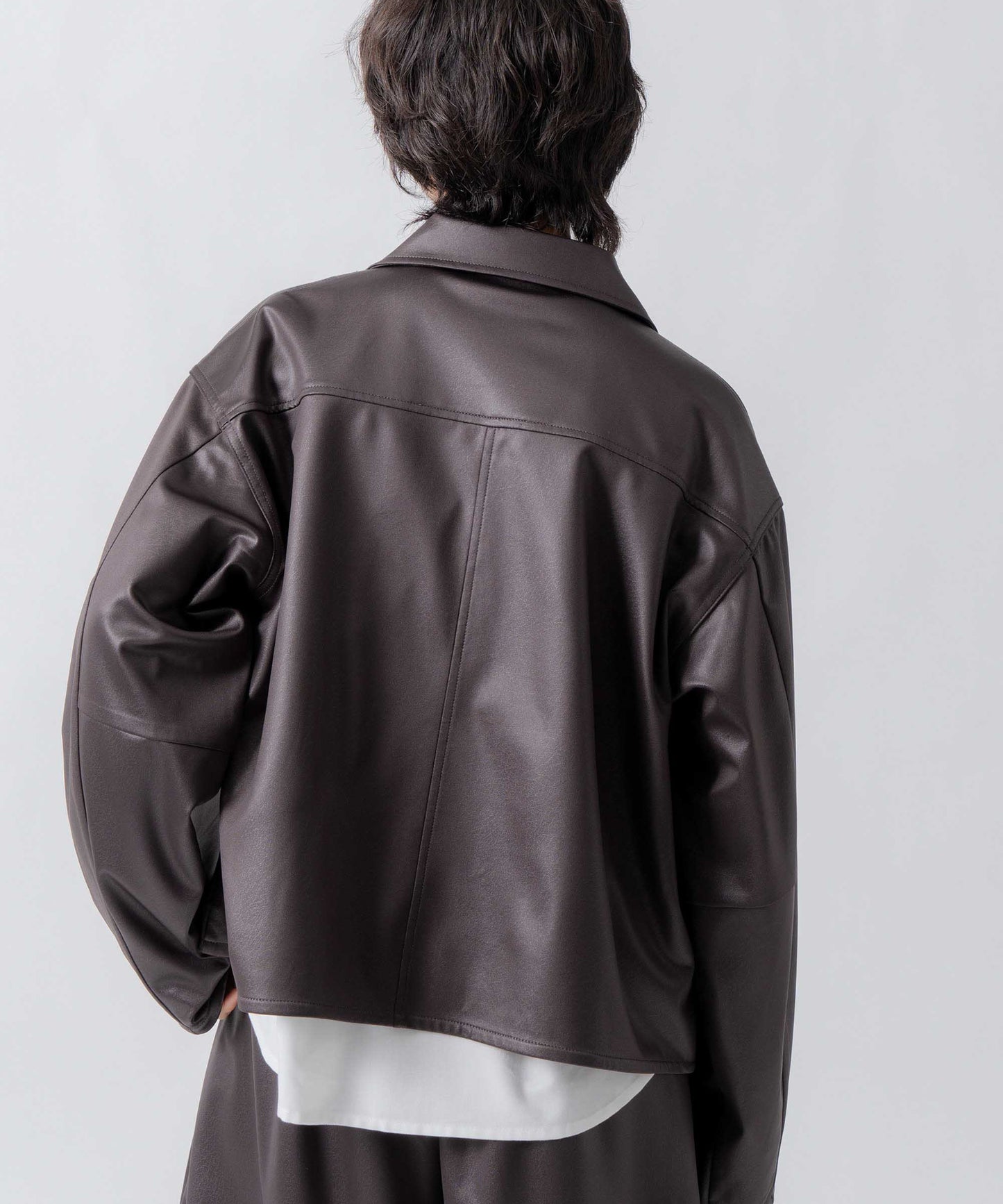 leather like shirt jacket / WHT26FBL4106