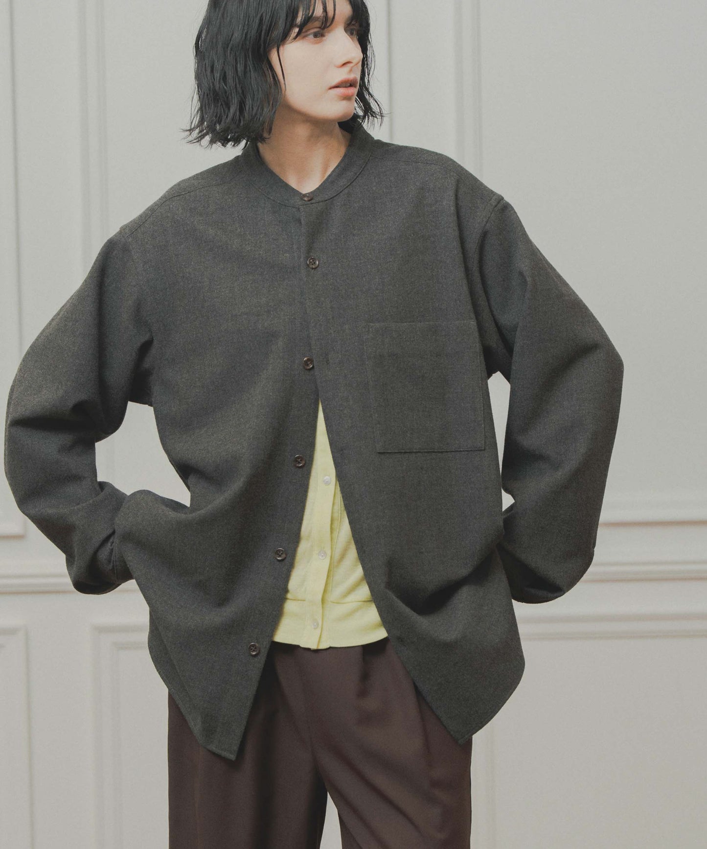 band collar shirt / WHT26FBL4107