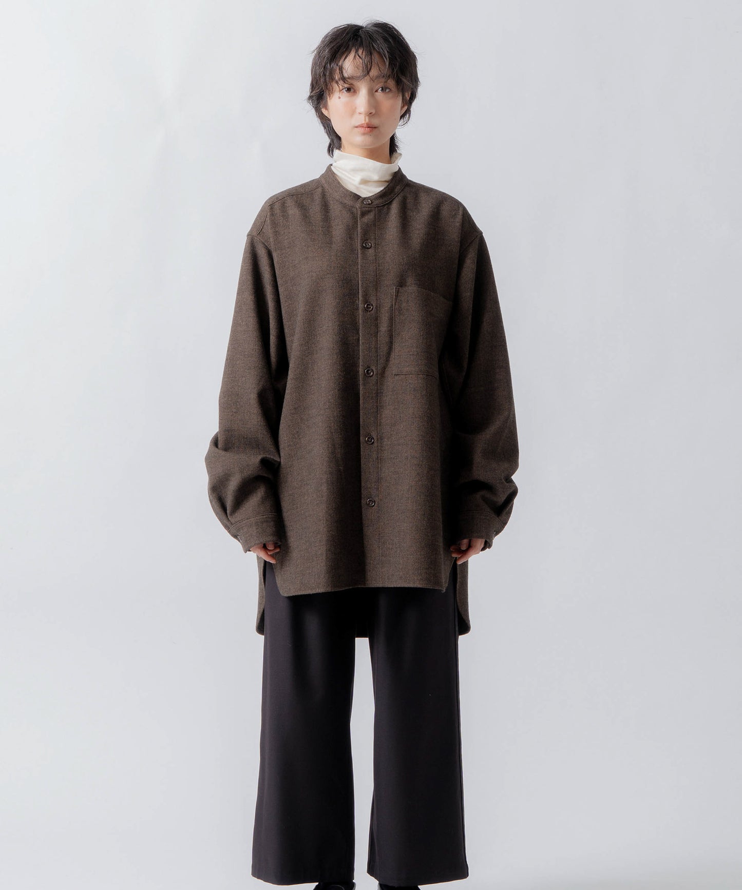 band collar shirt / WHT26FBL4107