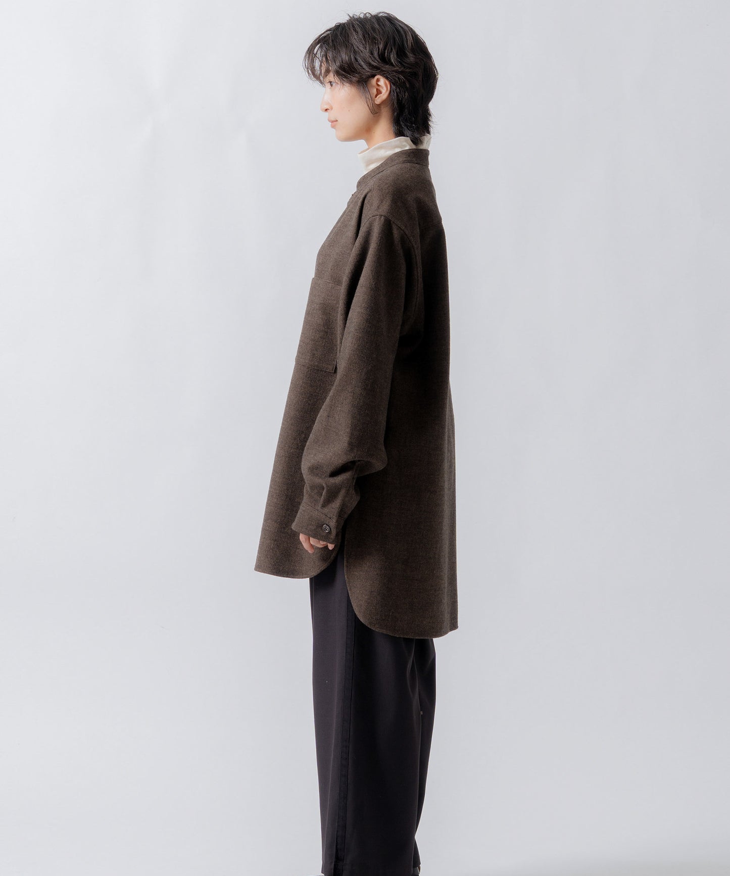 band collar shirt / WHT26FBL4107