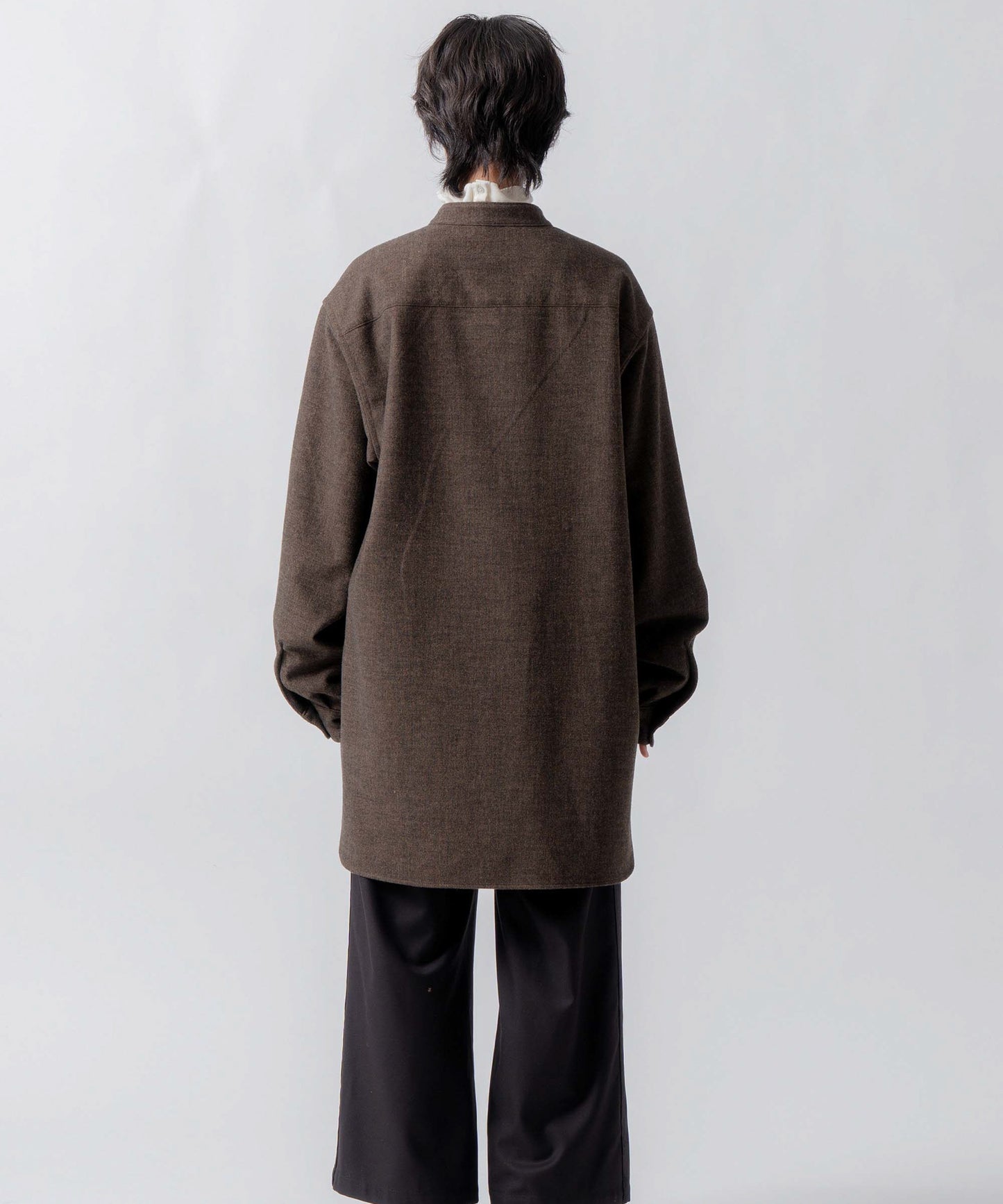 band collar shirt / WHT26FBL4107