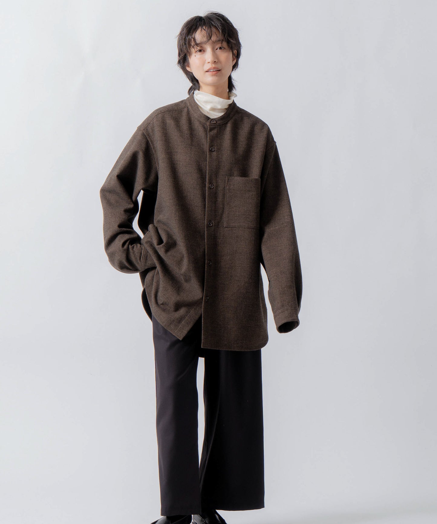 band collar shirt / WHT26FBL4107