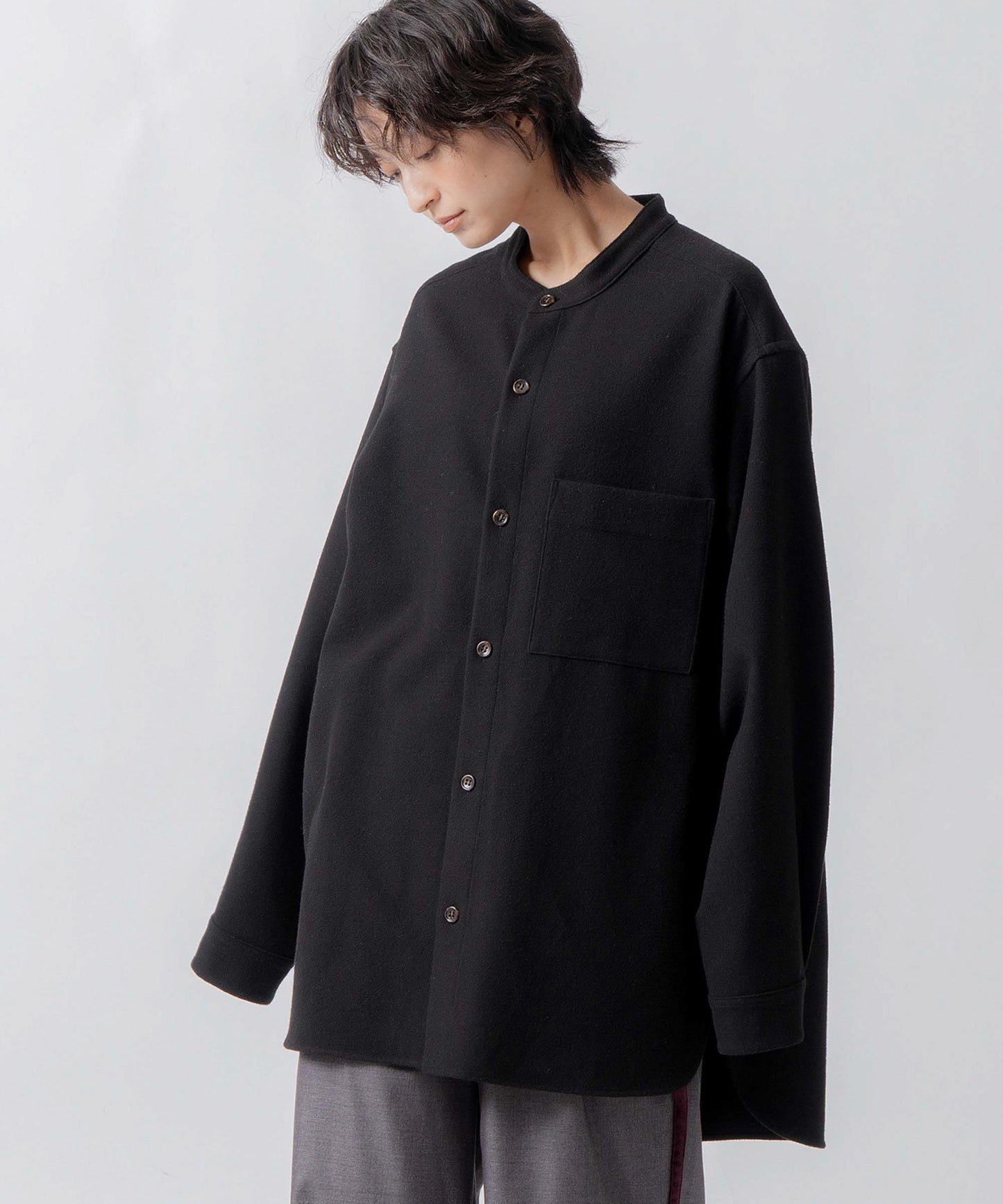 band collar shirt / WHT26FBL4107