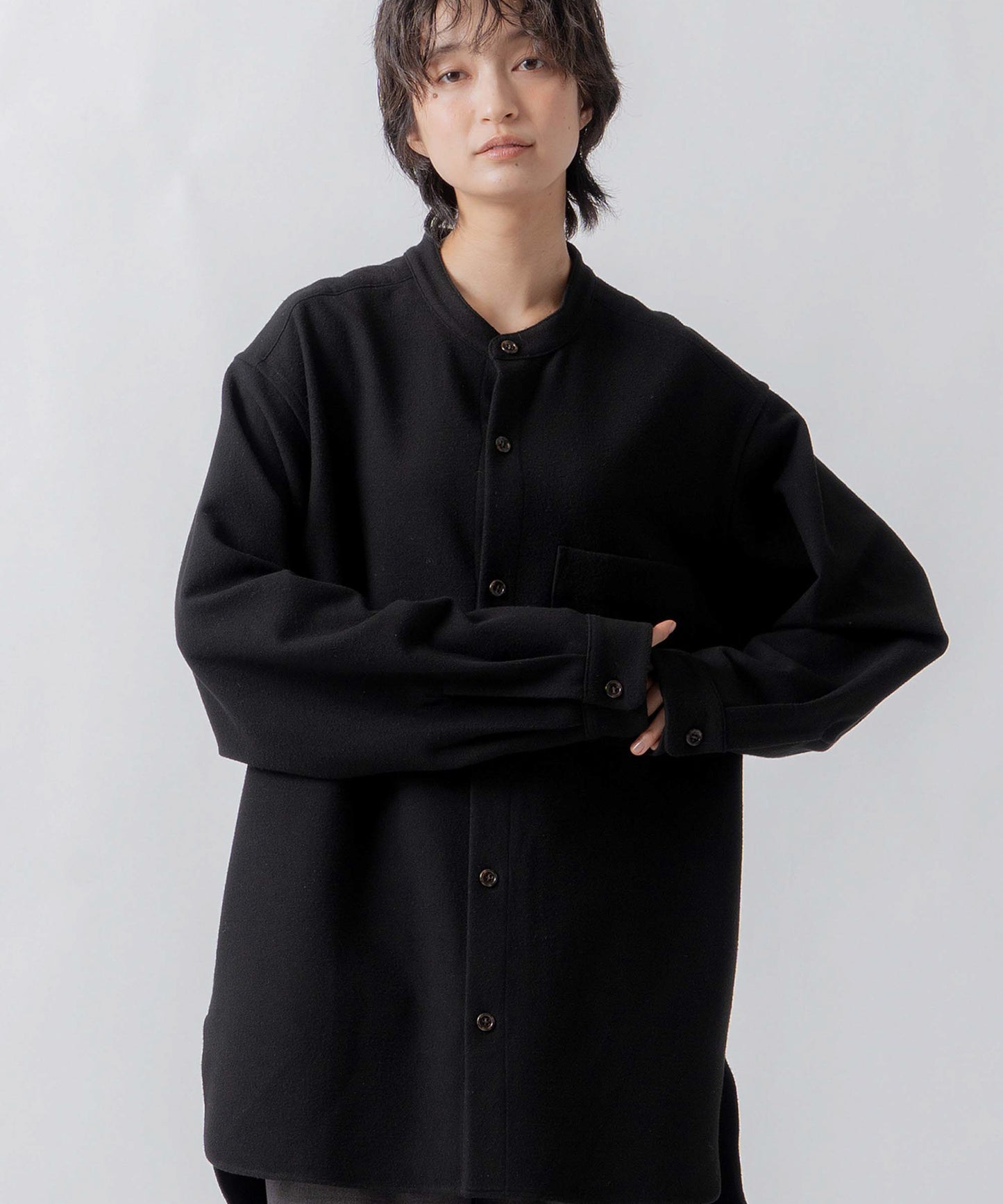 band collar shirt / WHT26FBL4107
