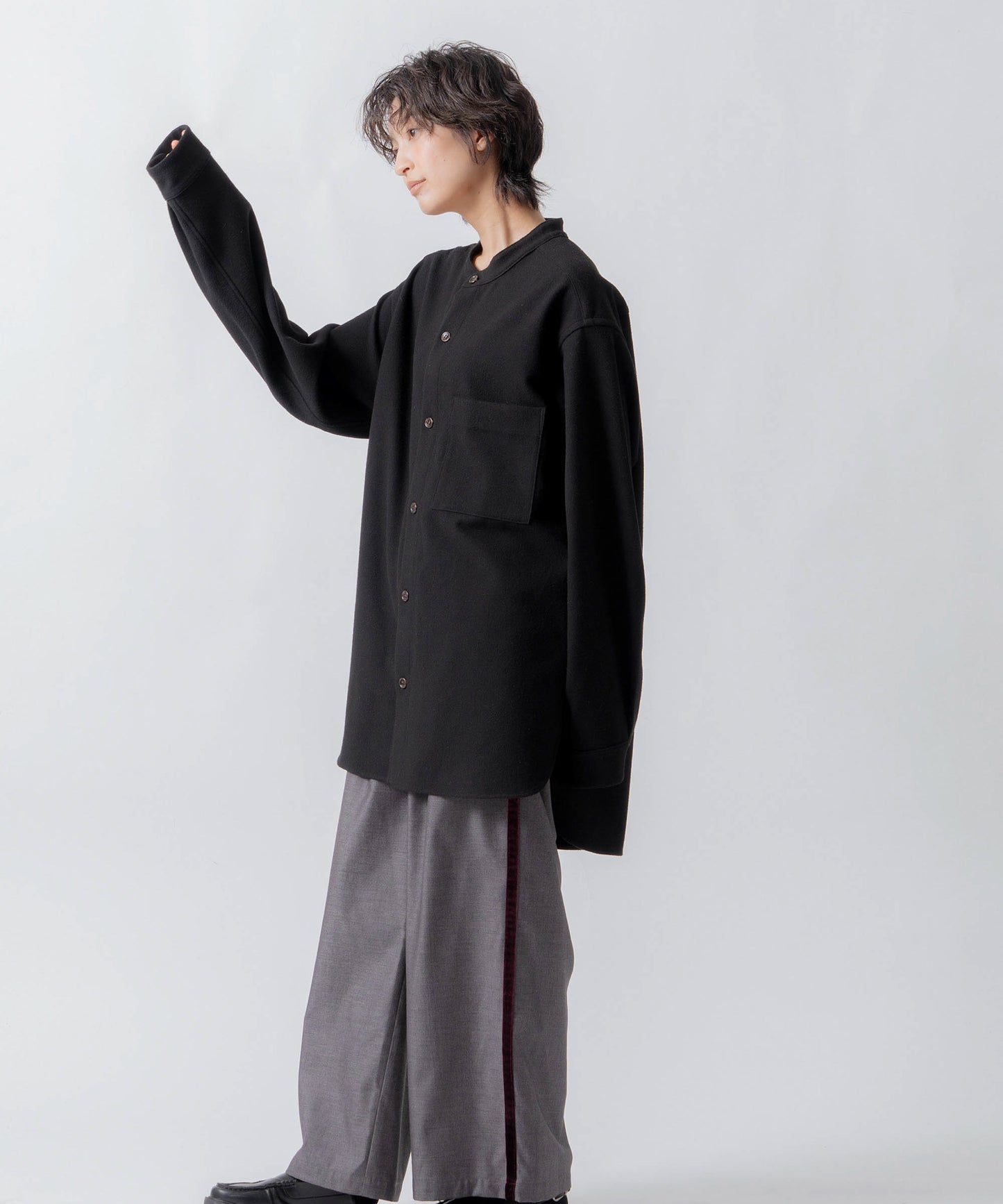 band collar shirt / WHT26FBL4107