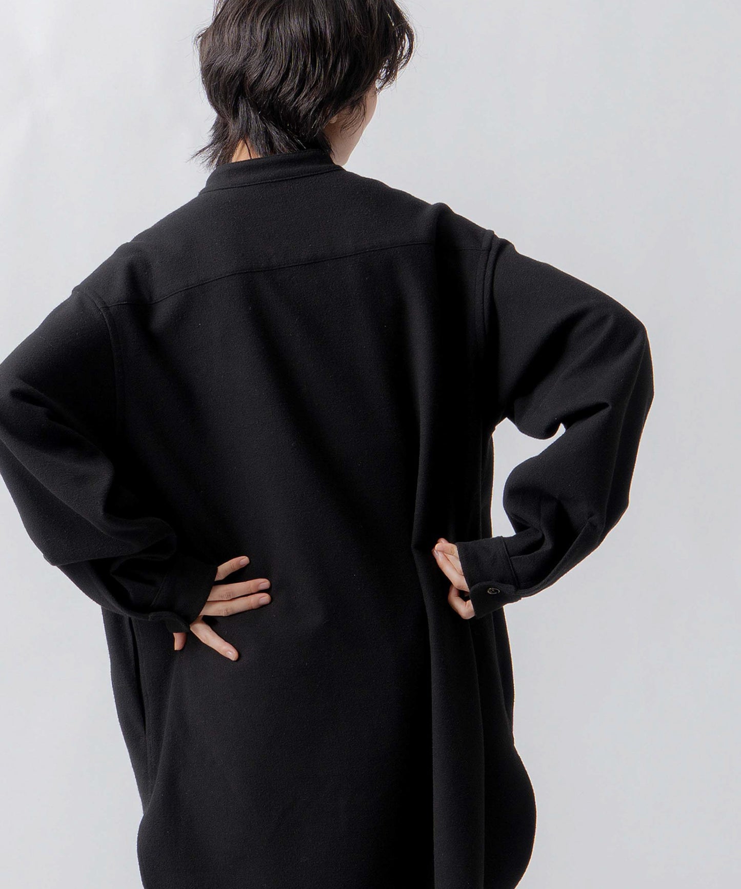 band collar shirt / WHT26FBL4107