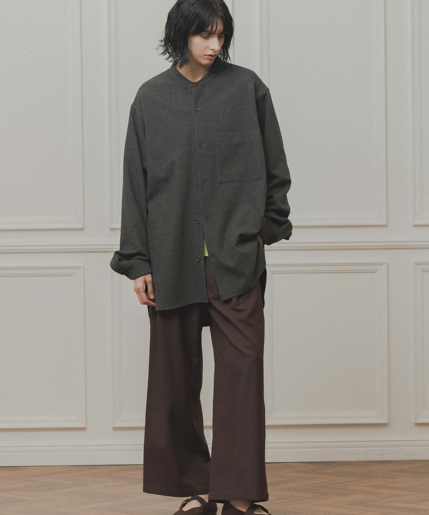 band collar shirt / WHT26FBL4107