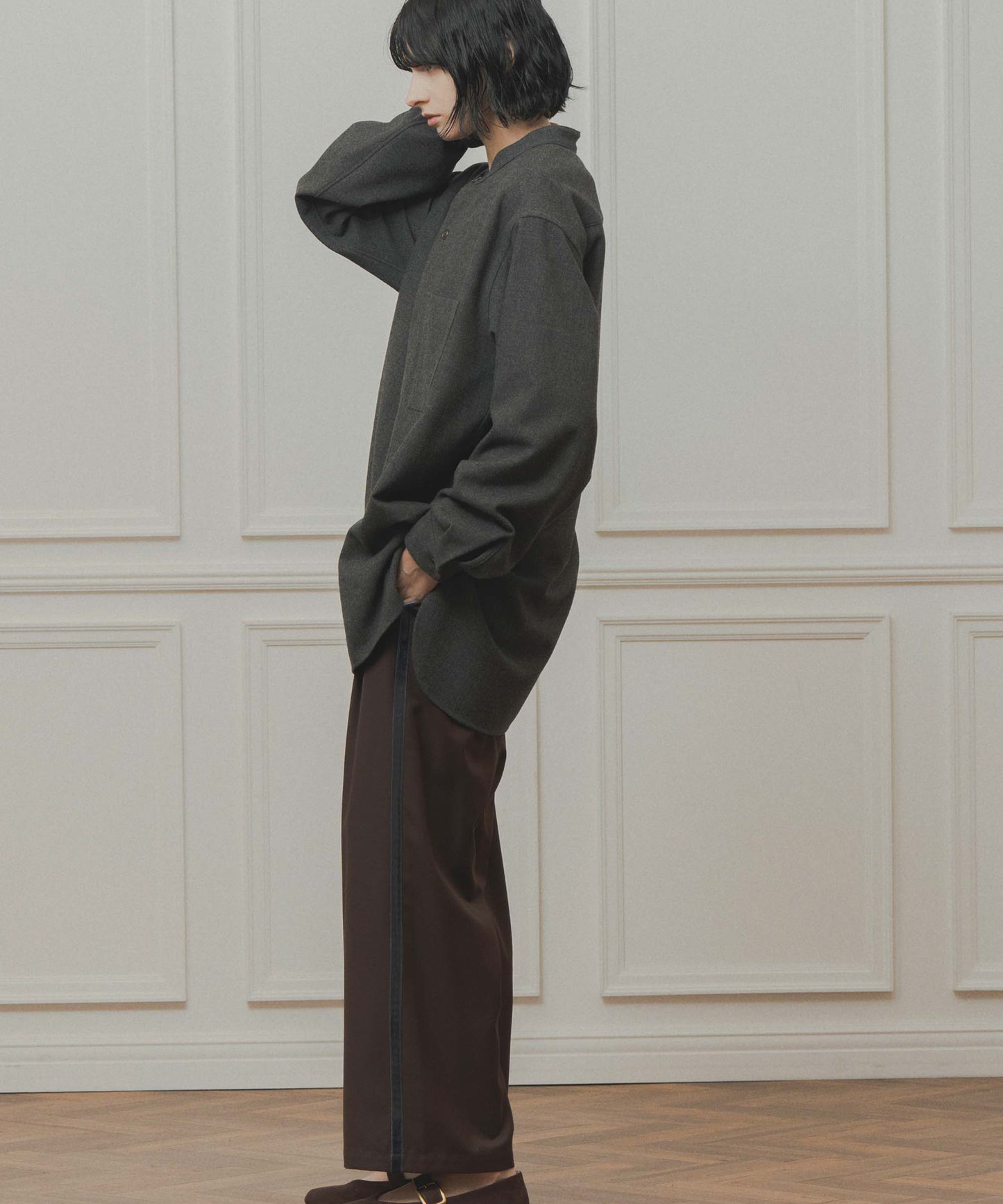 band collar shirt / WHT26FBL4107