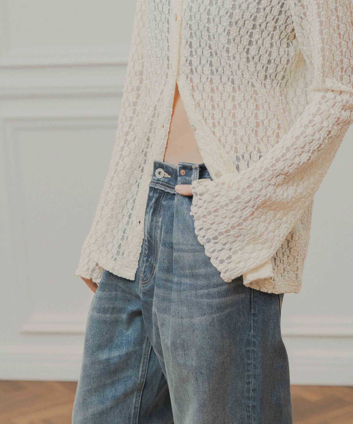 lace button shirt / WHT26FBL4108