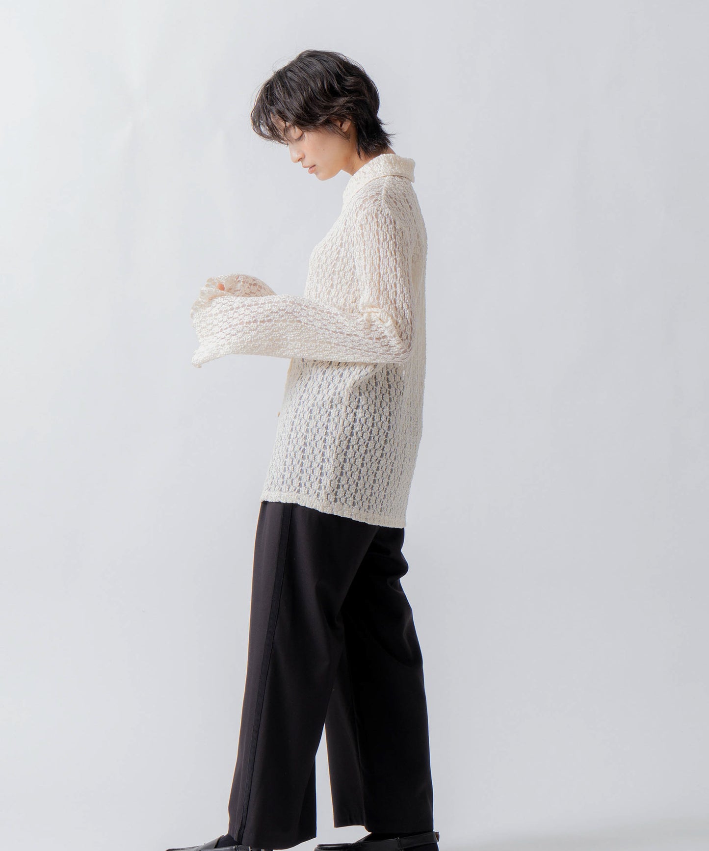 lace button shirt / WHT26FBL4108
