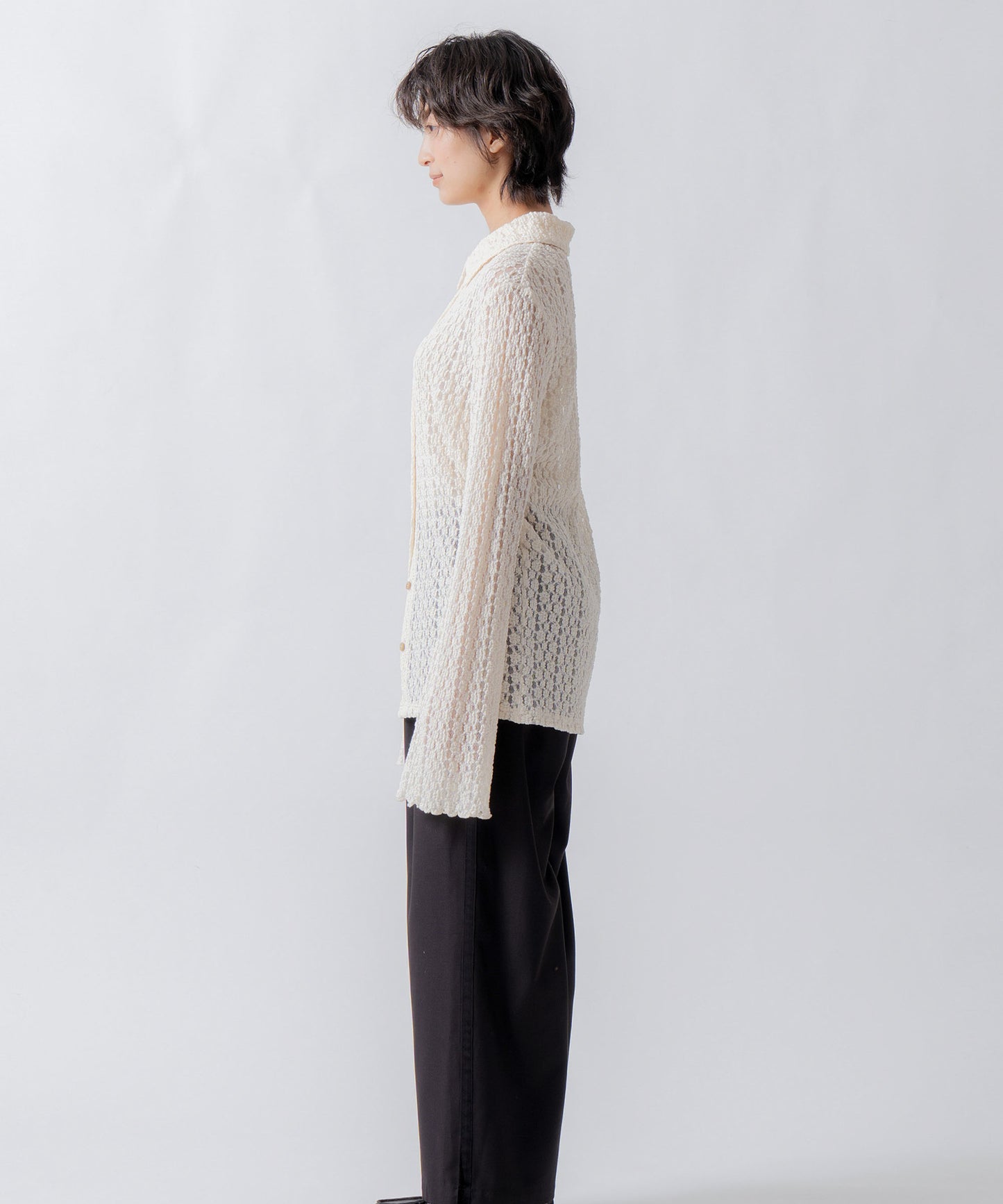 lace button shirt / WHT26FBL4108