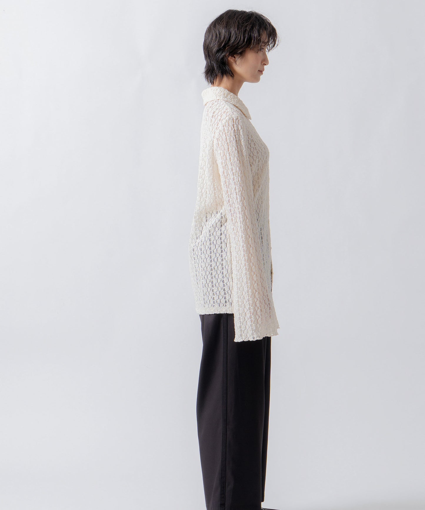 lace button shirt / WHT26FBL4108