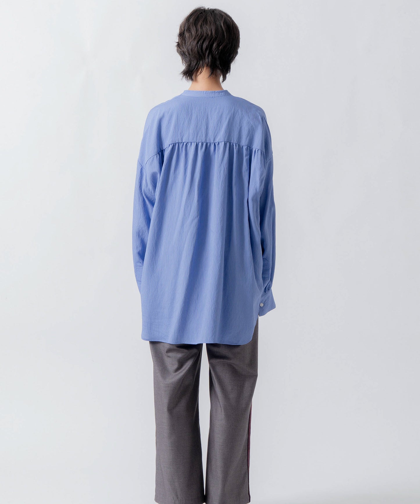 curve frill stripe blouse / WHT26FBL4109