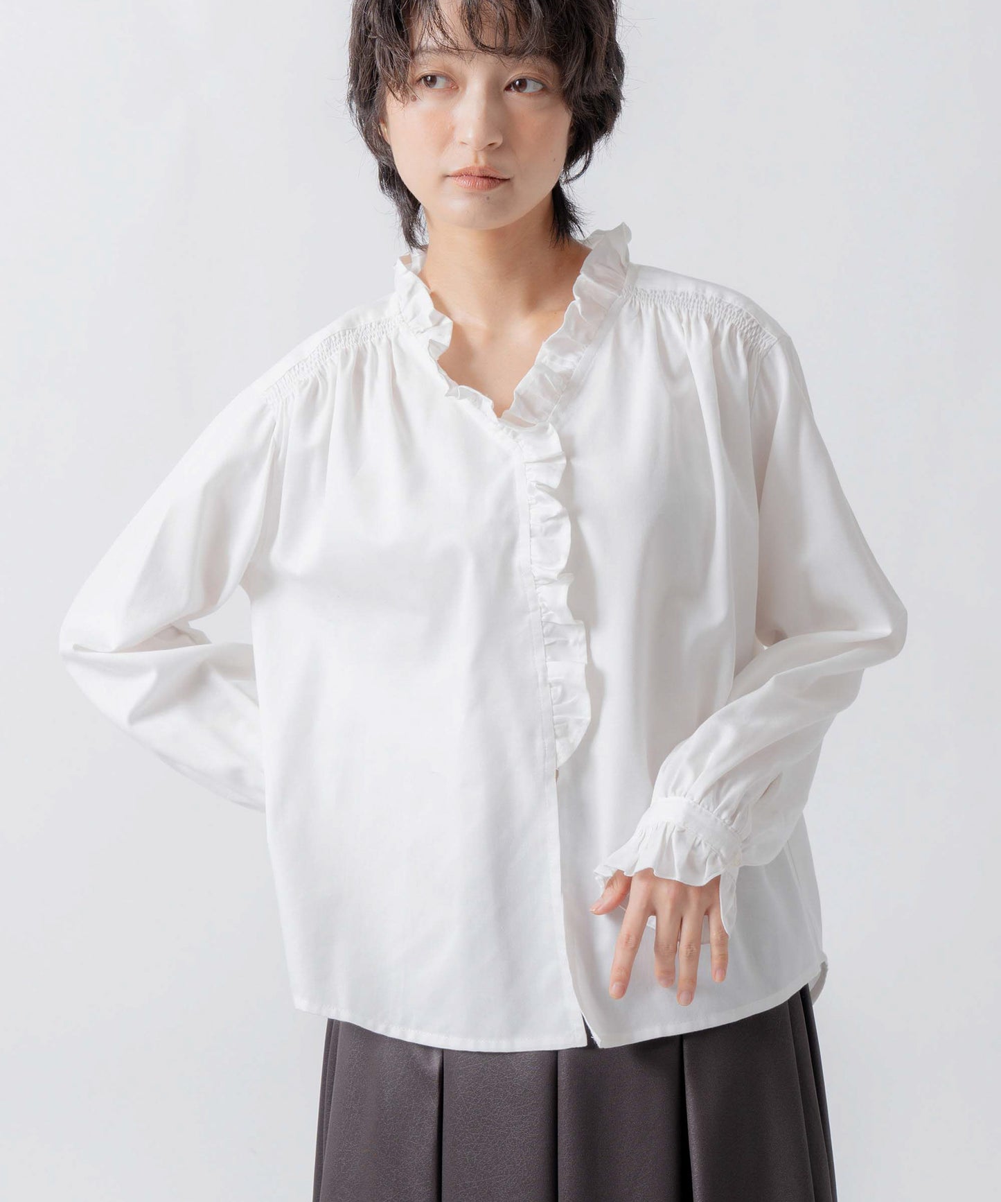 denim frill blouse / WHT26FBL4110