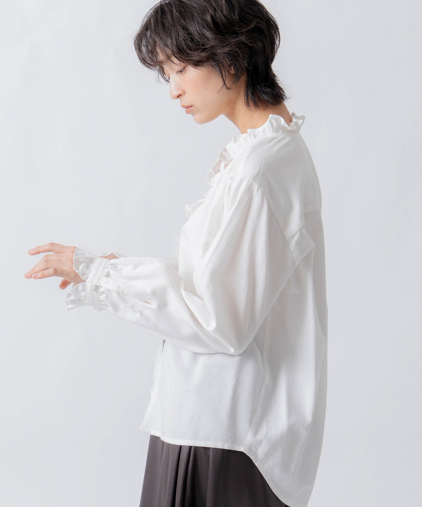 denim frill blouse / WHT26FBL4110