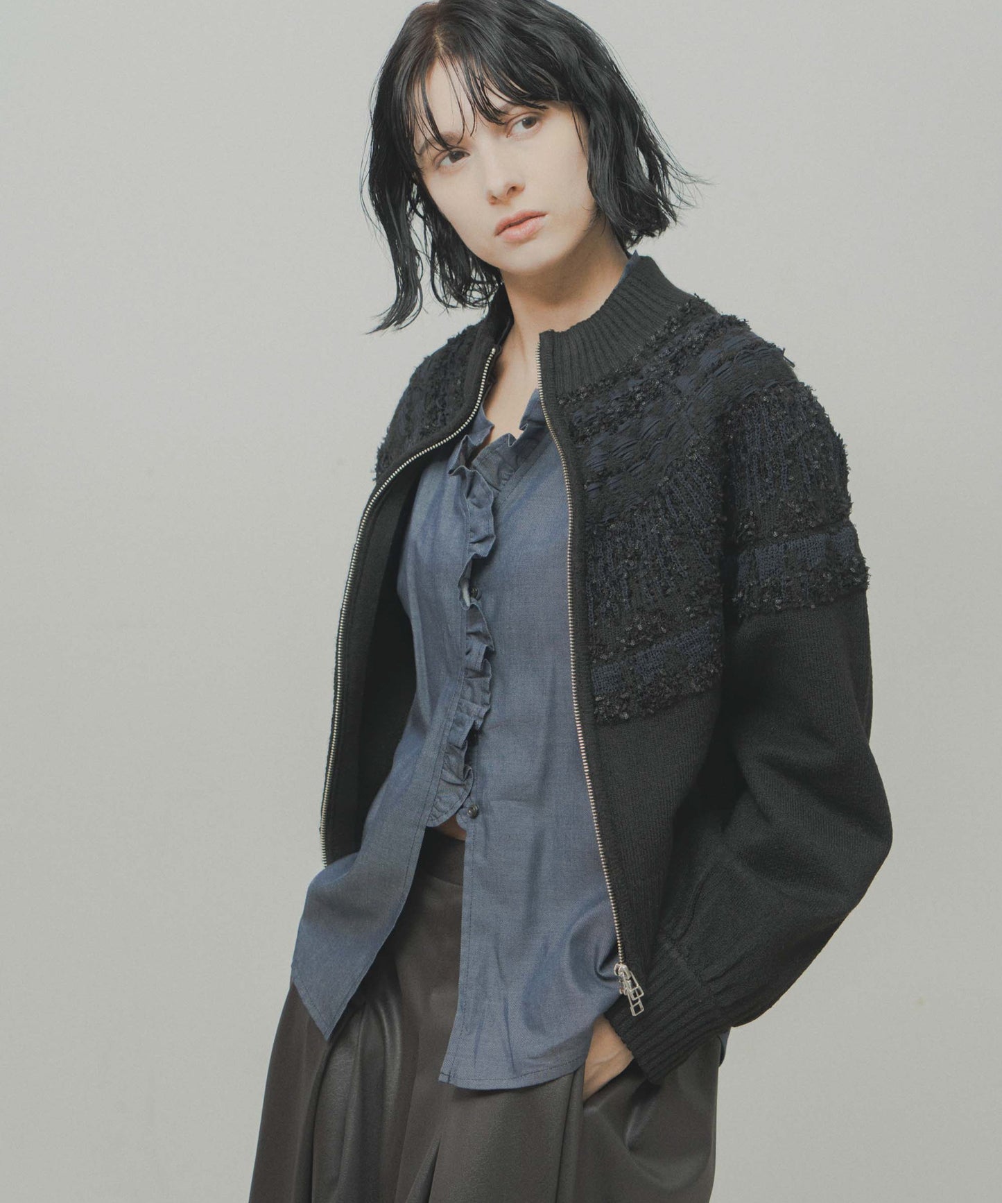 denim frill blouse / WHT26FBL4110