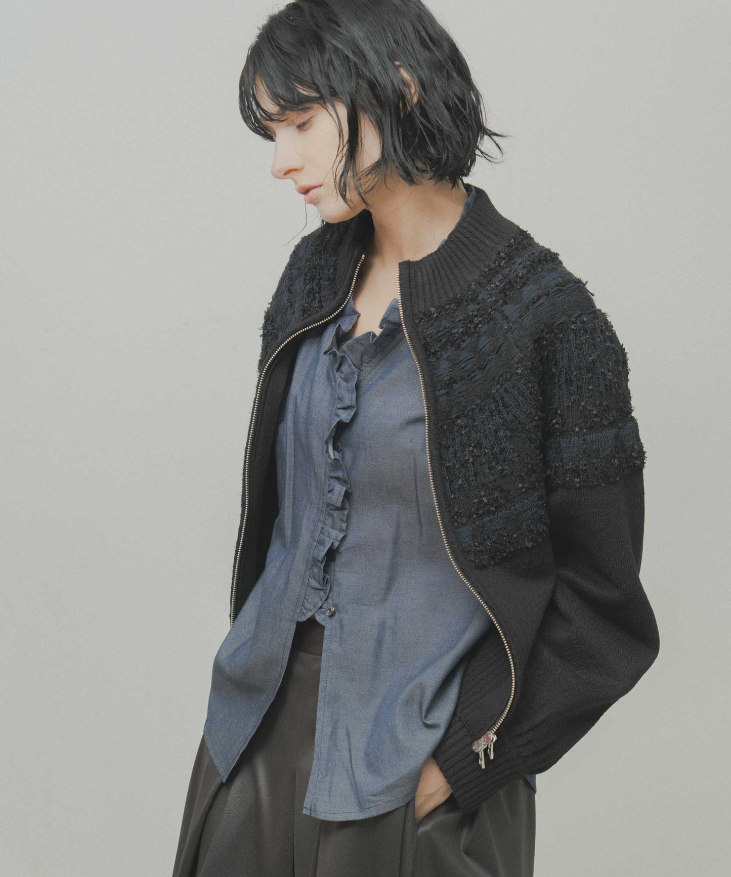 denim frill blouse / WHT26FBL4110