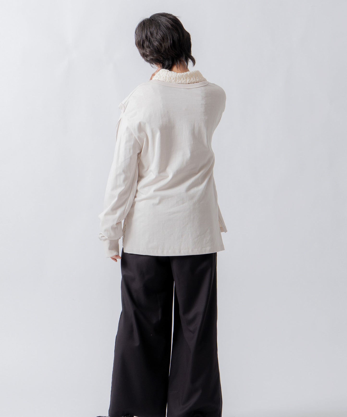 shoulder slit tops / WHT26FCS4019