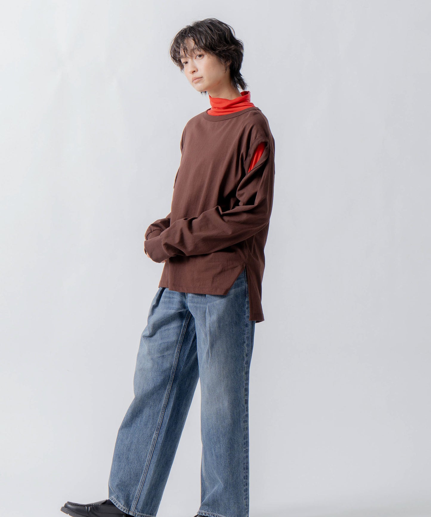shoulder slit tops / WHT26FCS4019