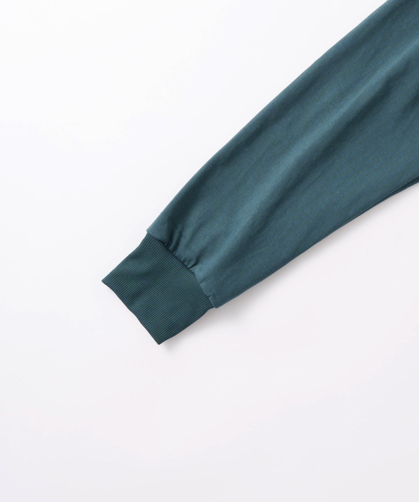 shoulder slit tops / WHT26FCS4019