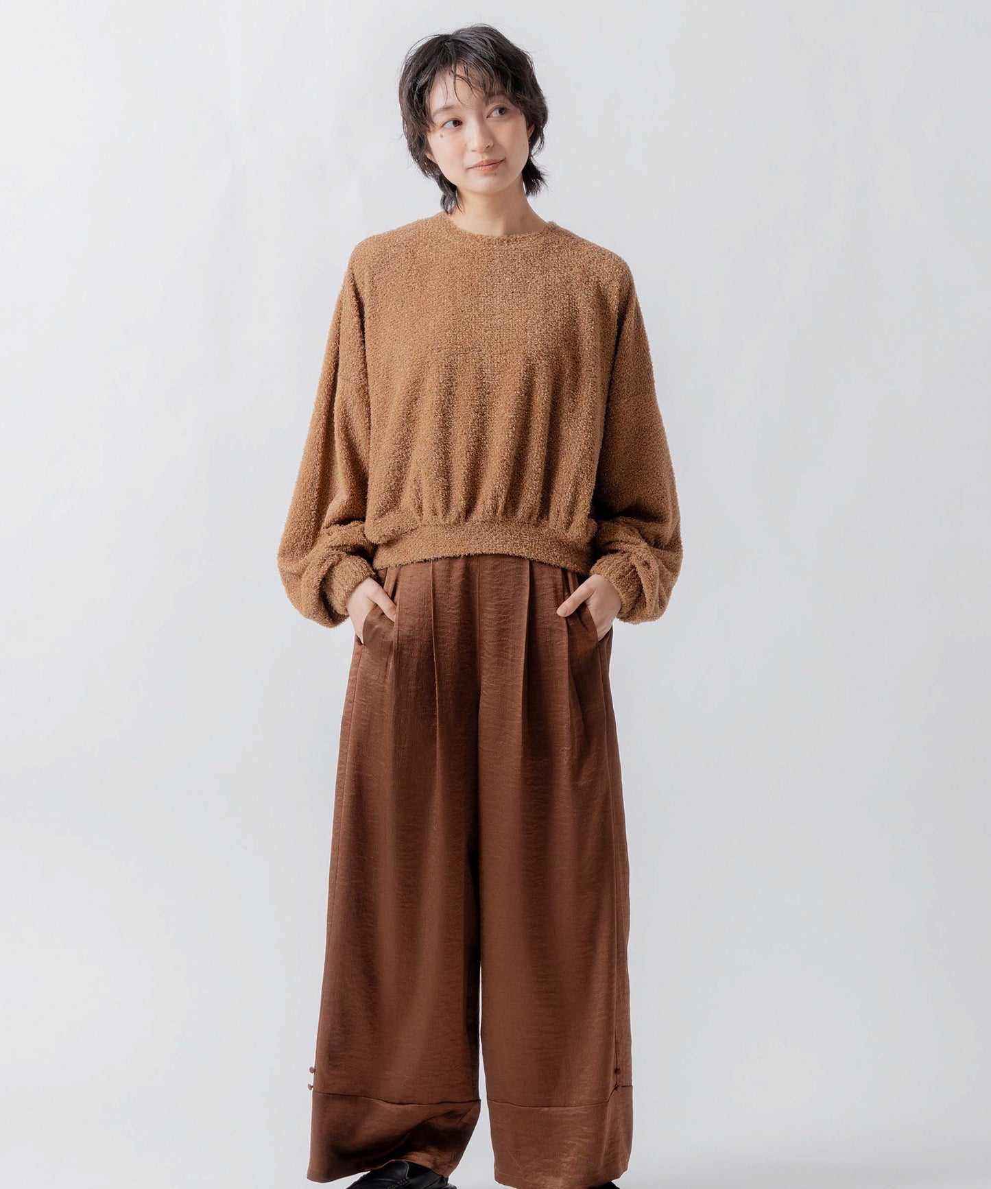 glitter shaggy sweat / WHT26FCS4020