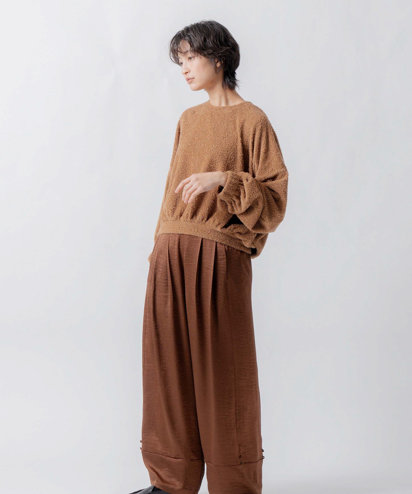 glitter shaggy sweat / WHT26FCS4020
