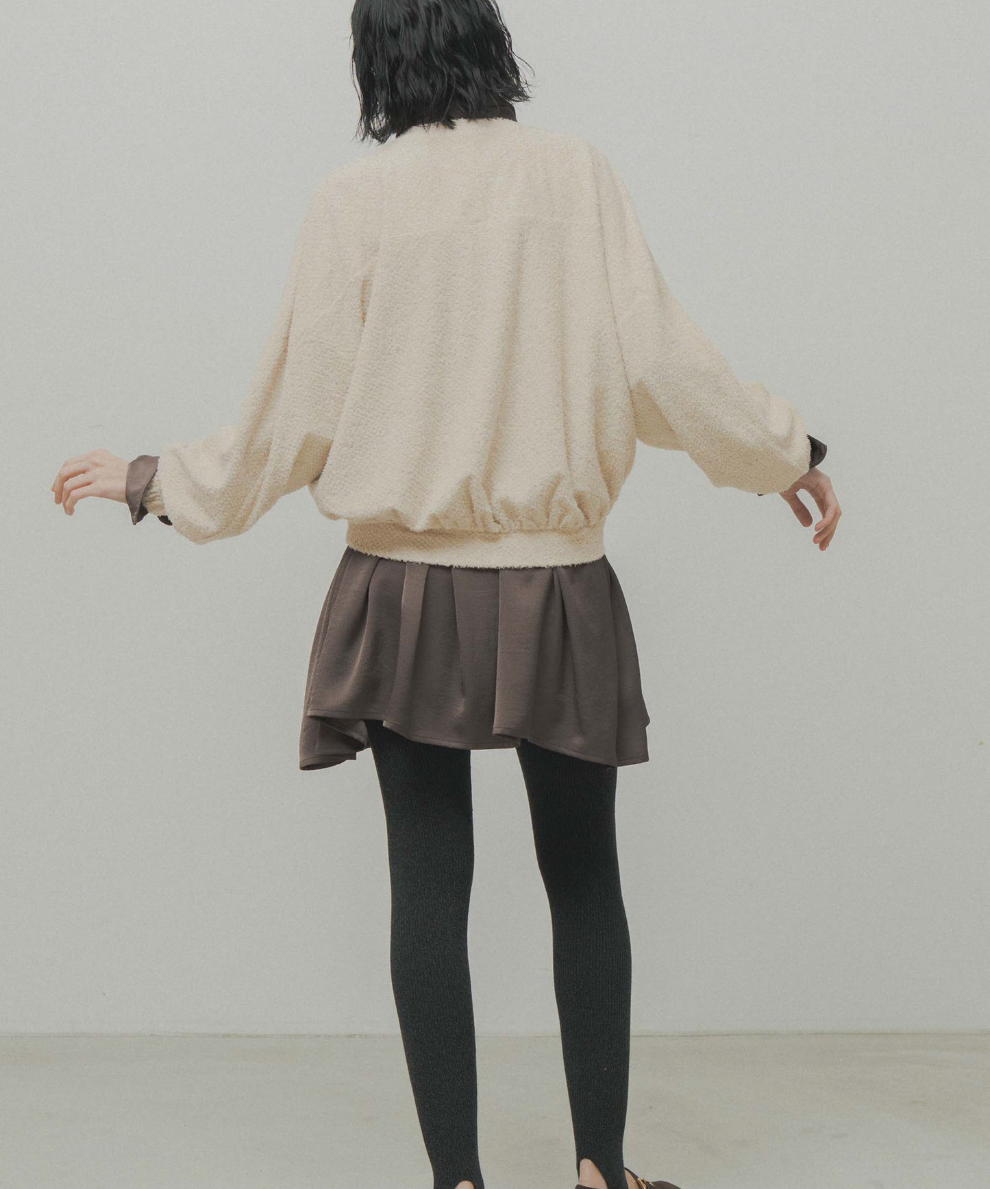 glitter shaggy sweat / WHT26FCS4020