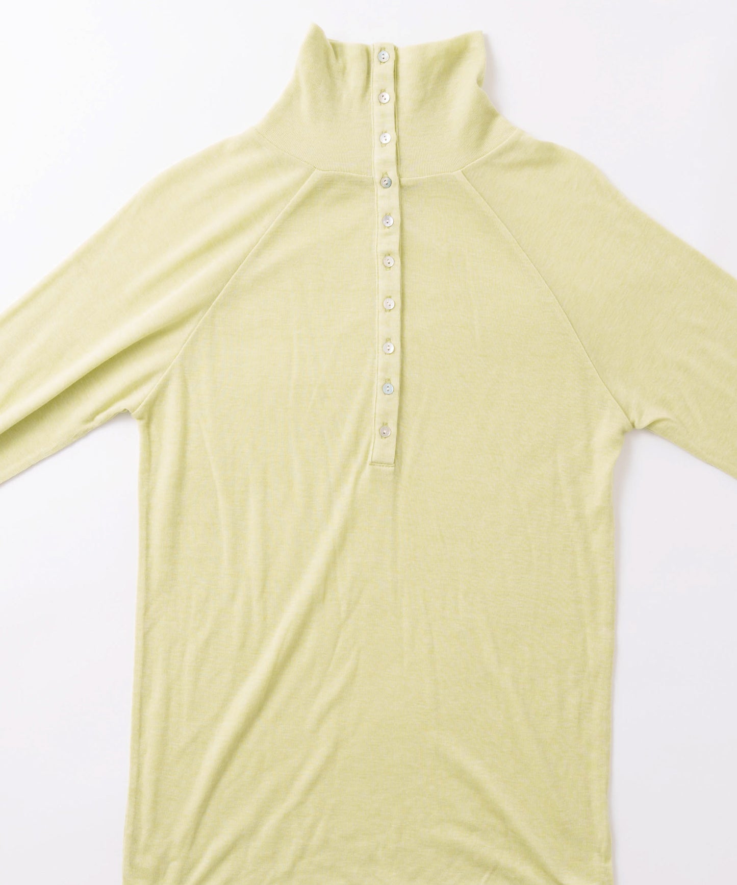 front button turtleneck / WHT26FCS4021