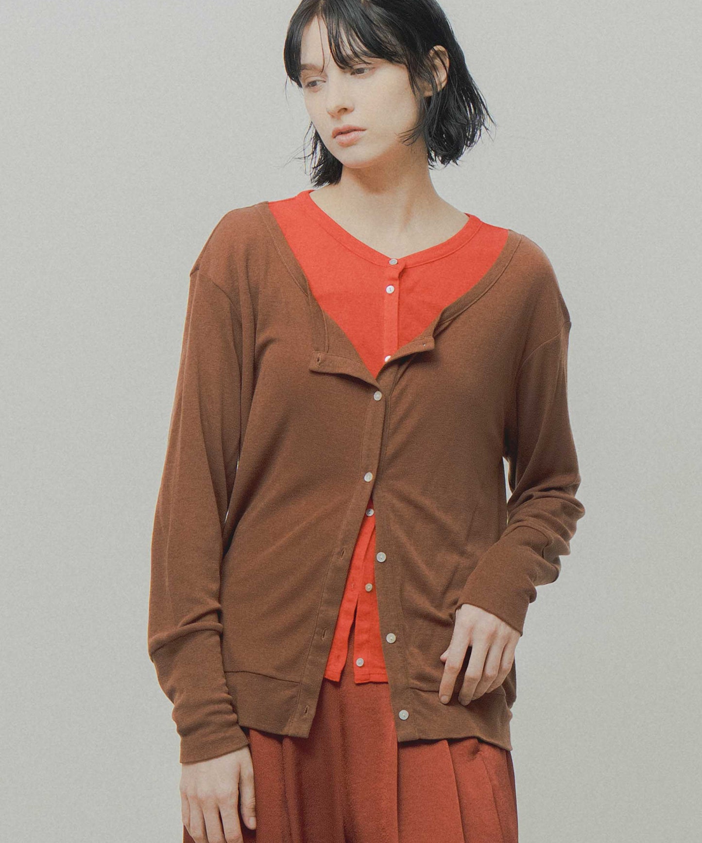 layered design cardigan / WHT26FCS4022