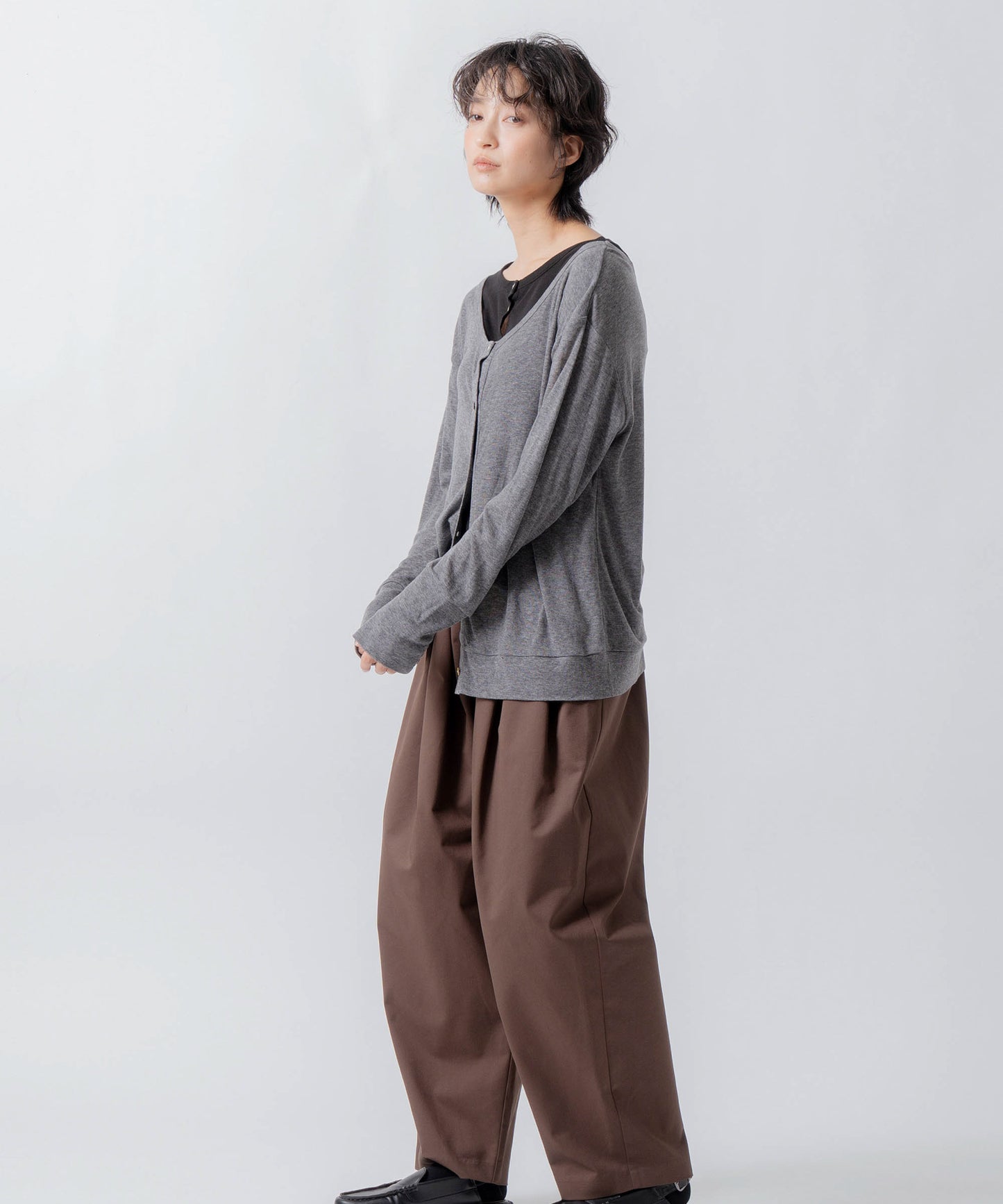 layered design cardigan / WHT26FCS4022