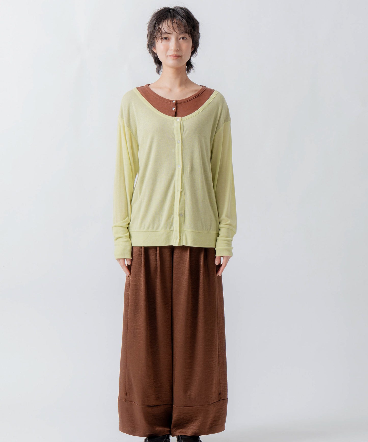 layered design cardigan / WHT26FCS4022