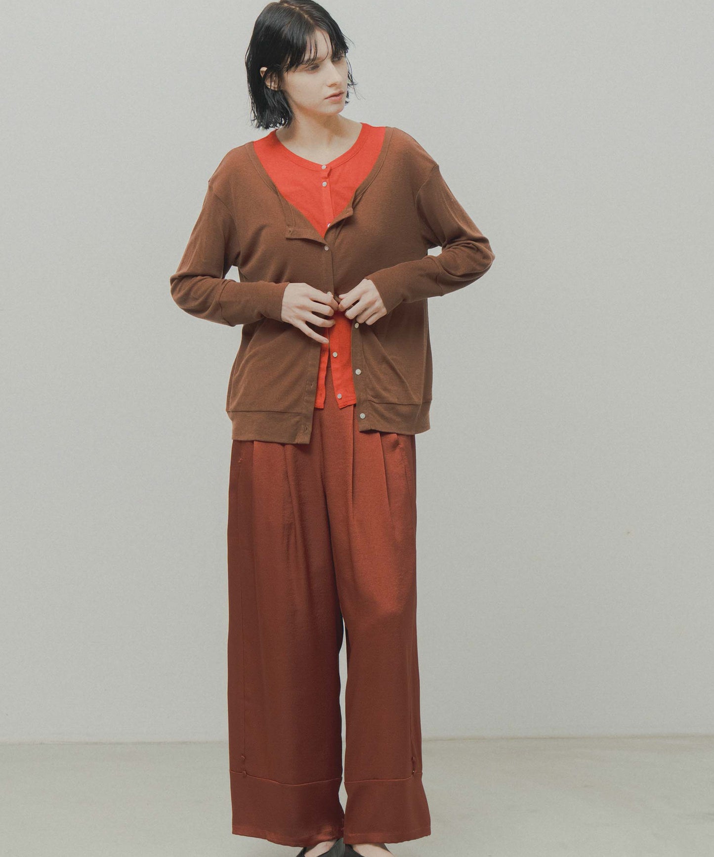 layered design cardigan / WHT26FCS4022