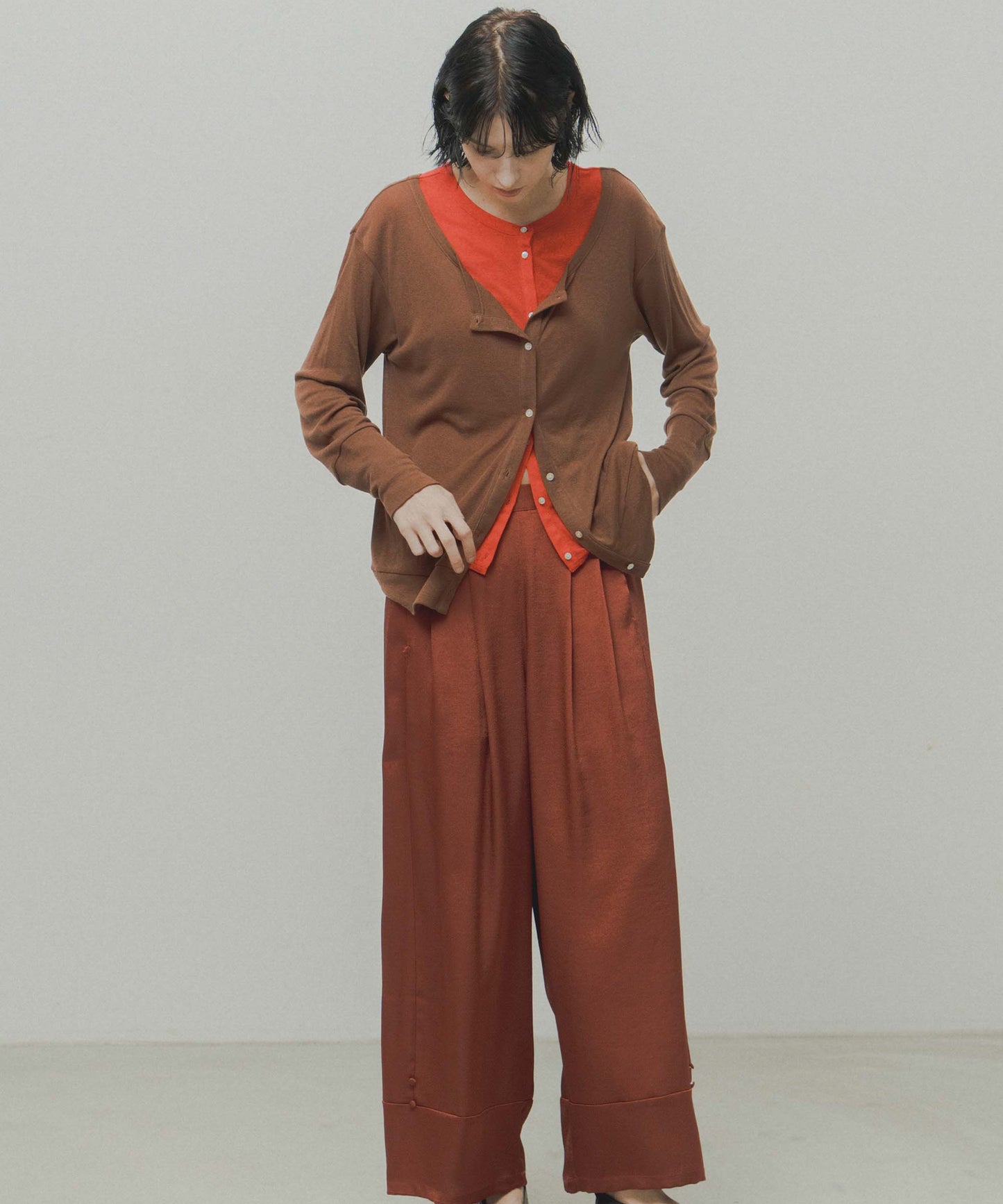layered design cardigan / WHT26FCS4022