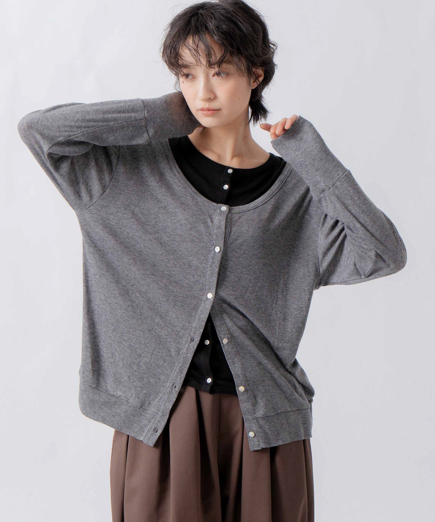 layered design cardigan / WHT26FCS4022