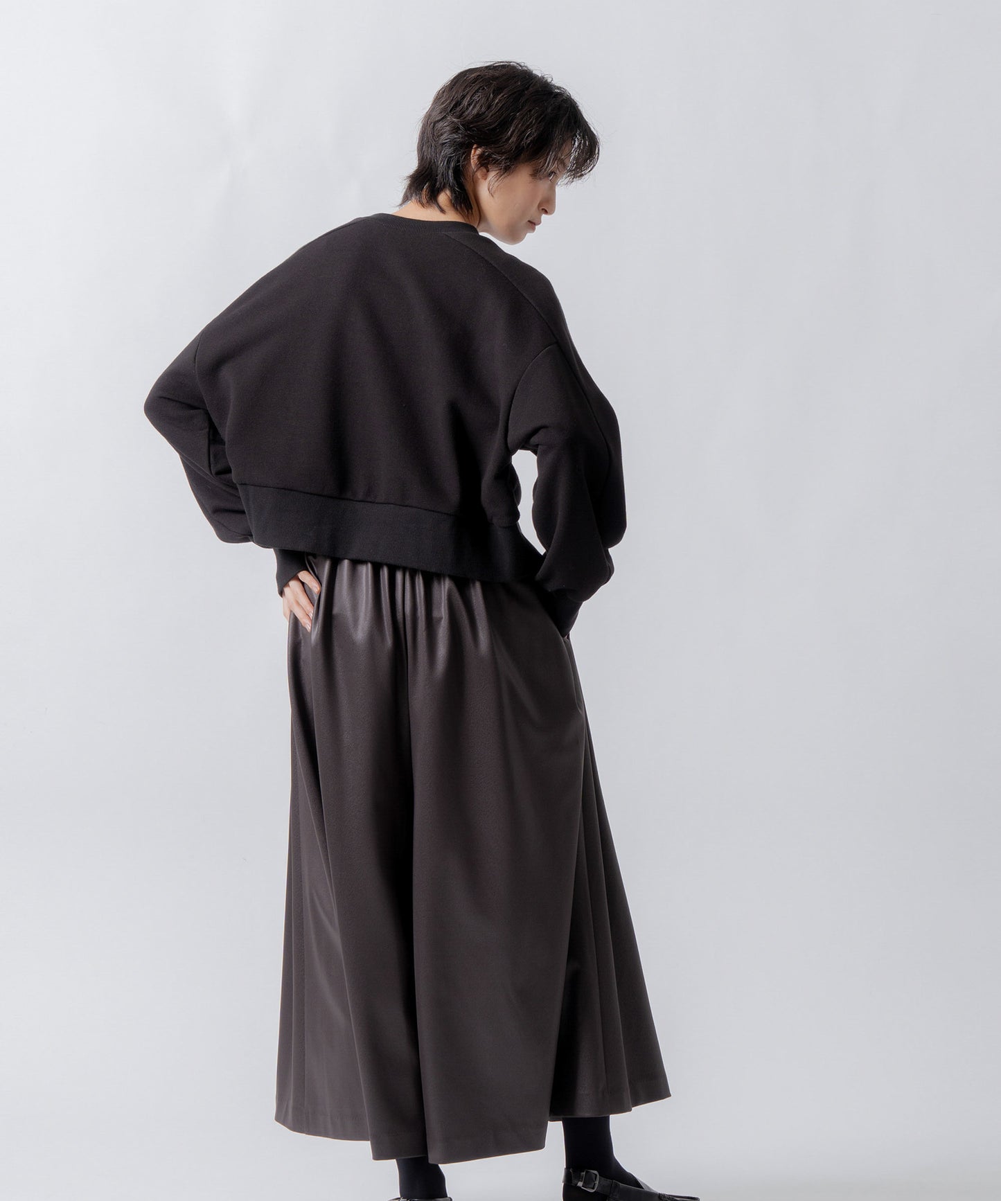 curve sleeve sweat / WHT26FCS4023