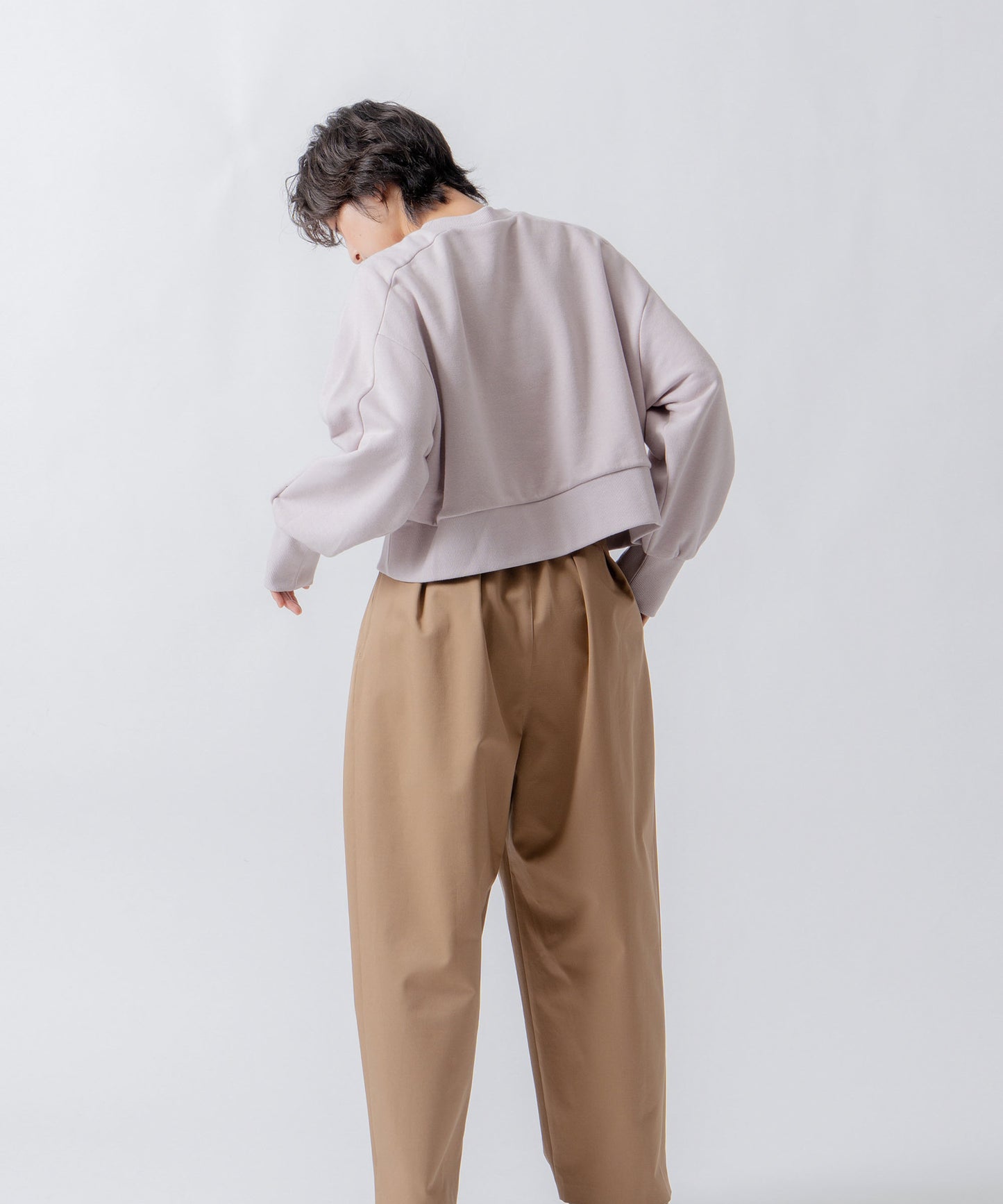 curve sleeve sweat / WHT26FCS4023