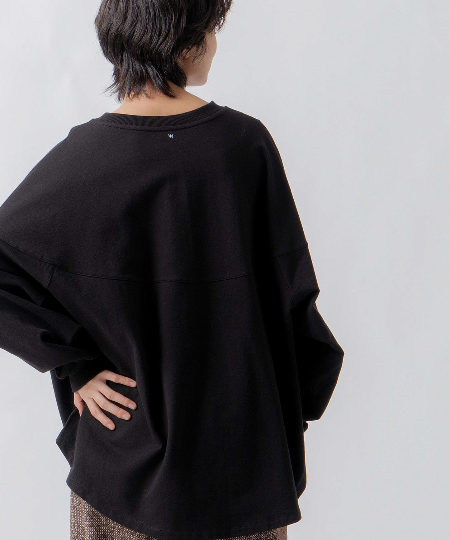 round switch sweat / WHT26FCS4024
