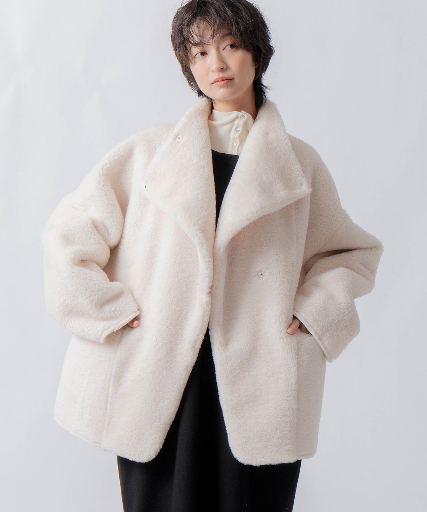 standcollar boa coat / WHT26FJK4062