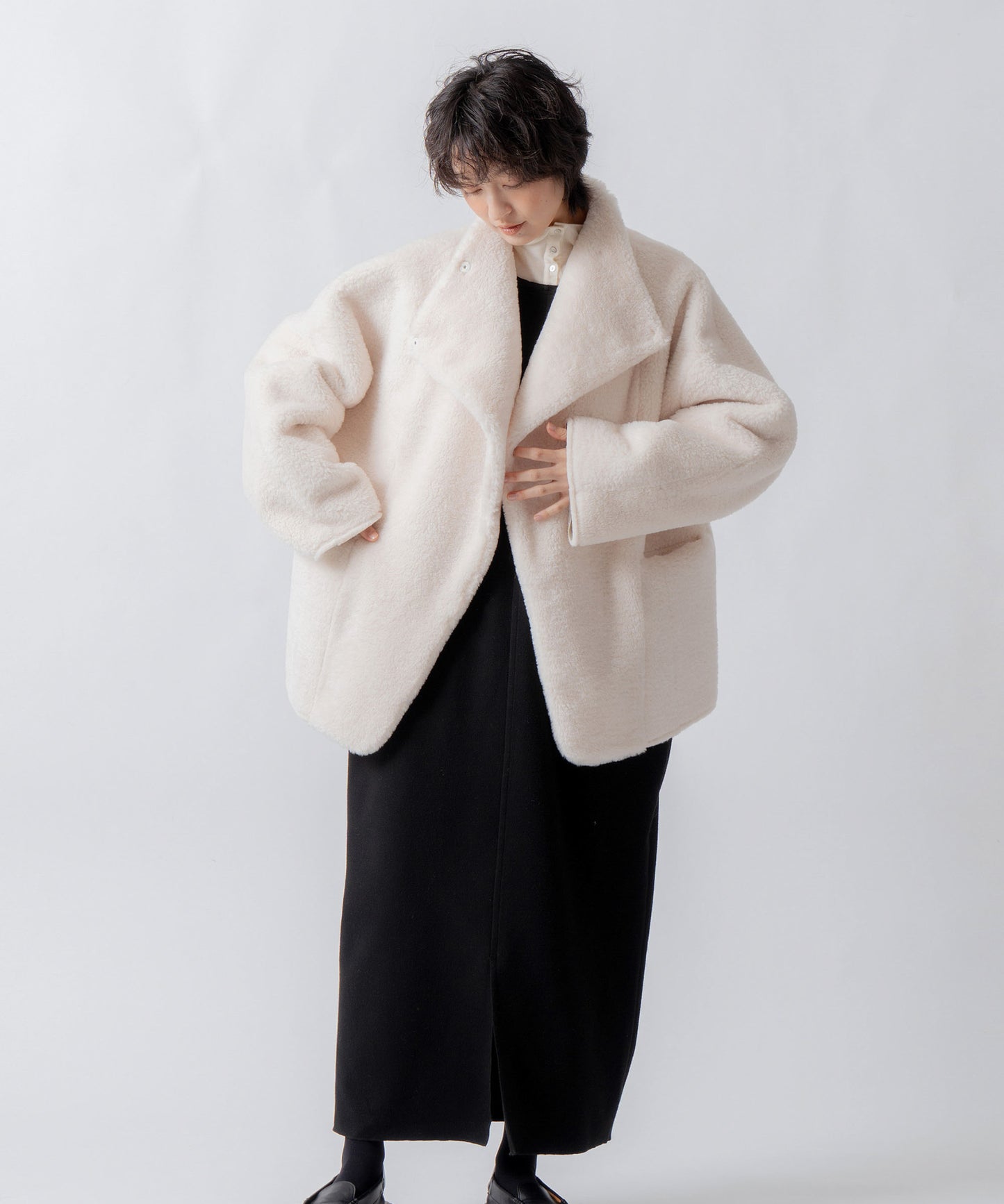 standcollar boa coat / WHT26FJK4062