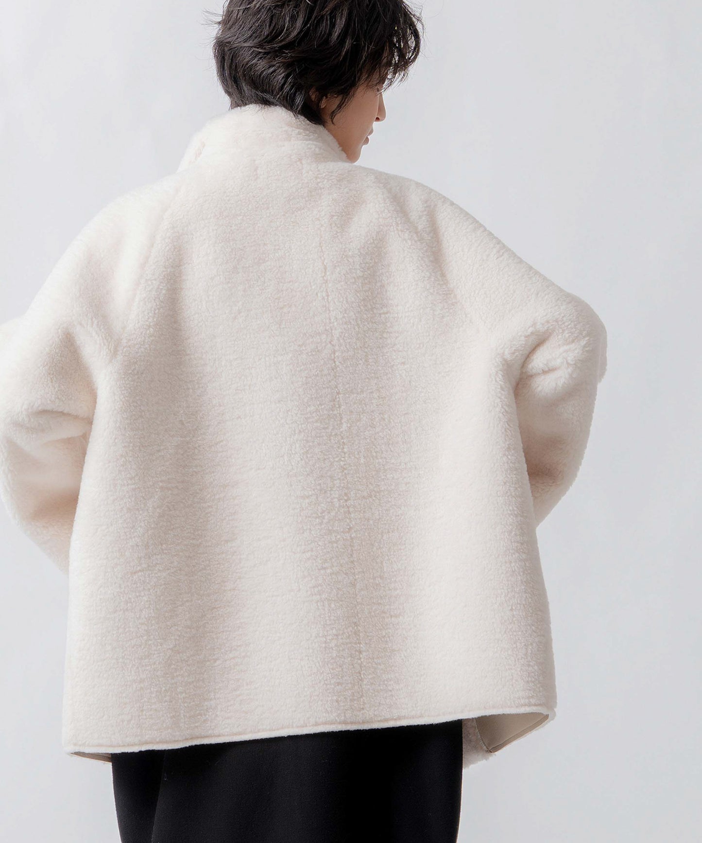 standcollar boa coat / WHT26FJK4062