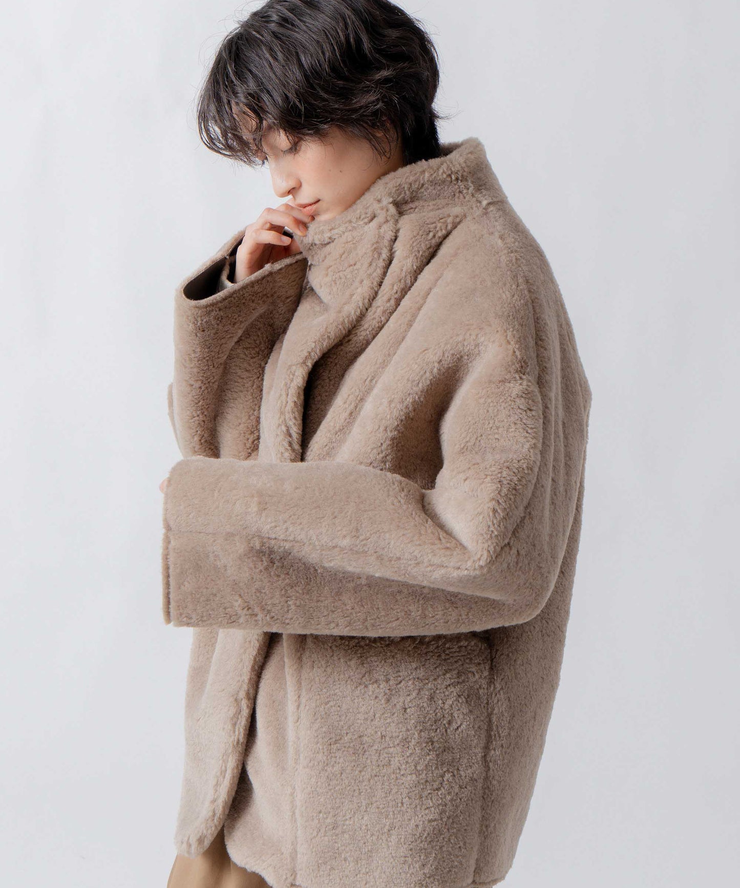 standcollar boa coat / WHT26FJK4062