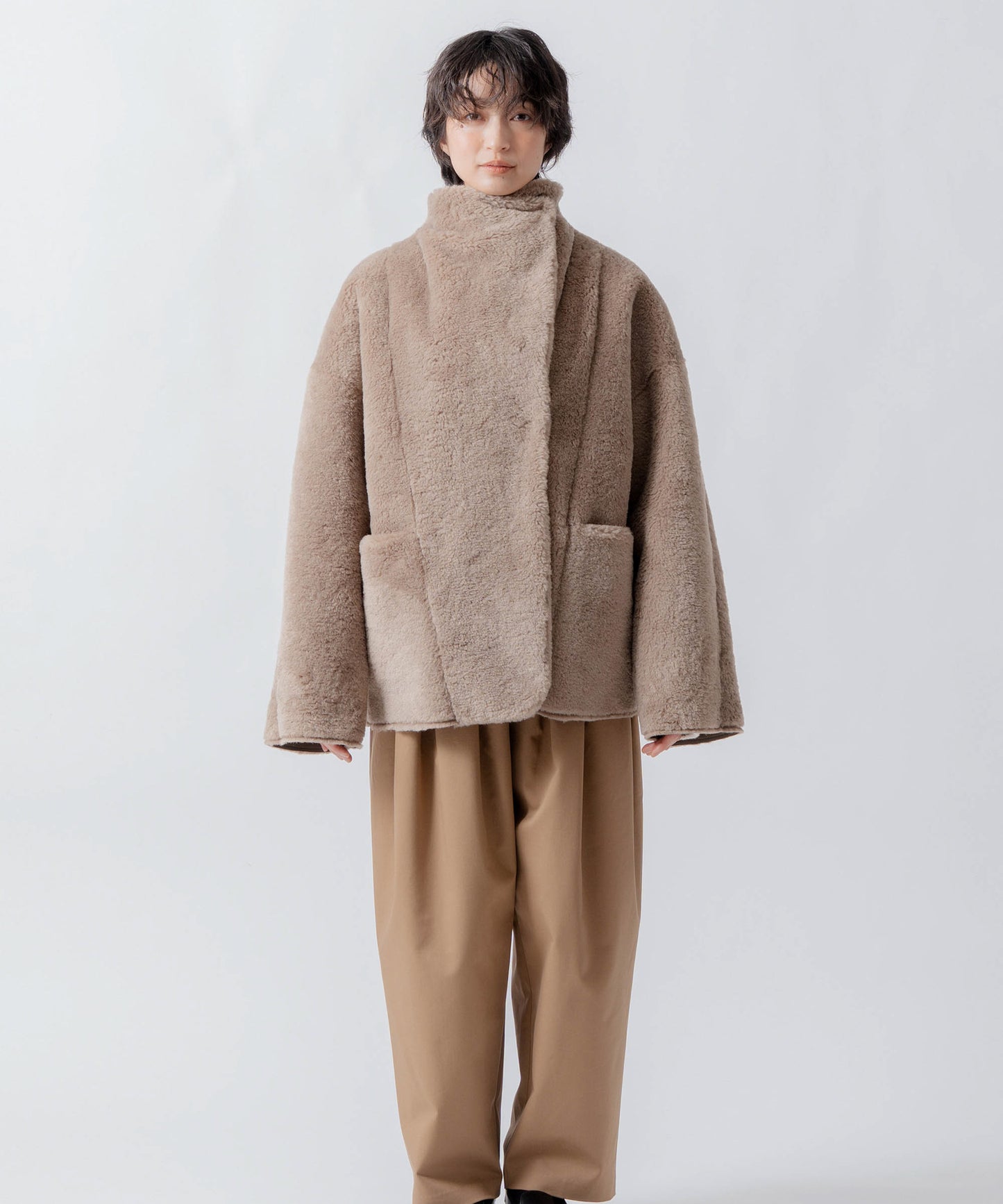 standcollar boa coat / WHT26FJK4062
