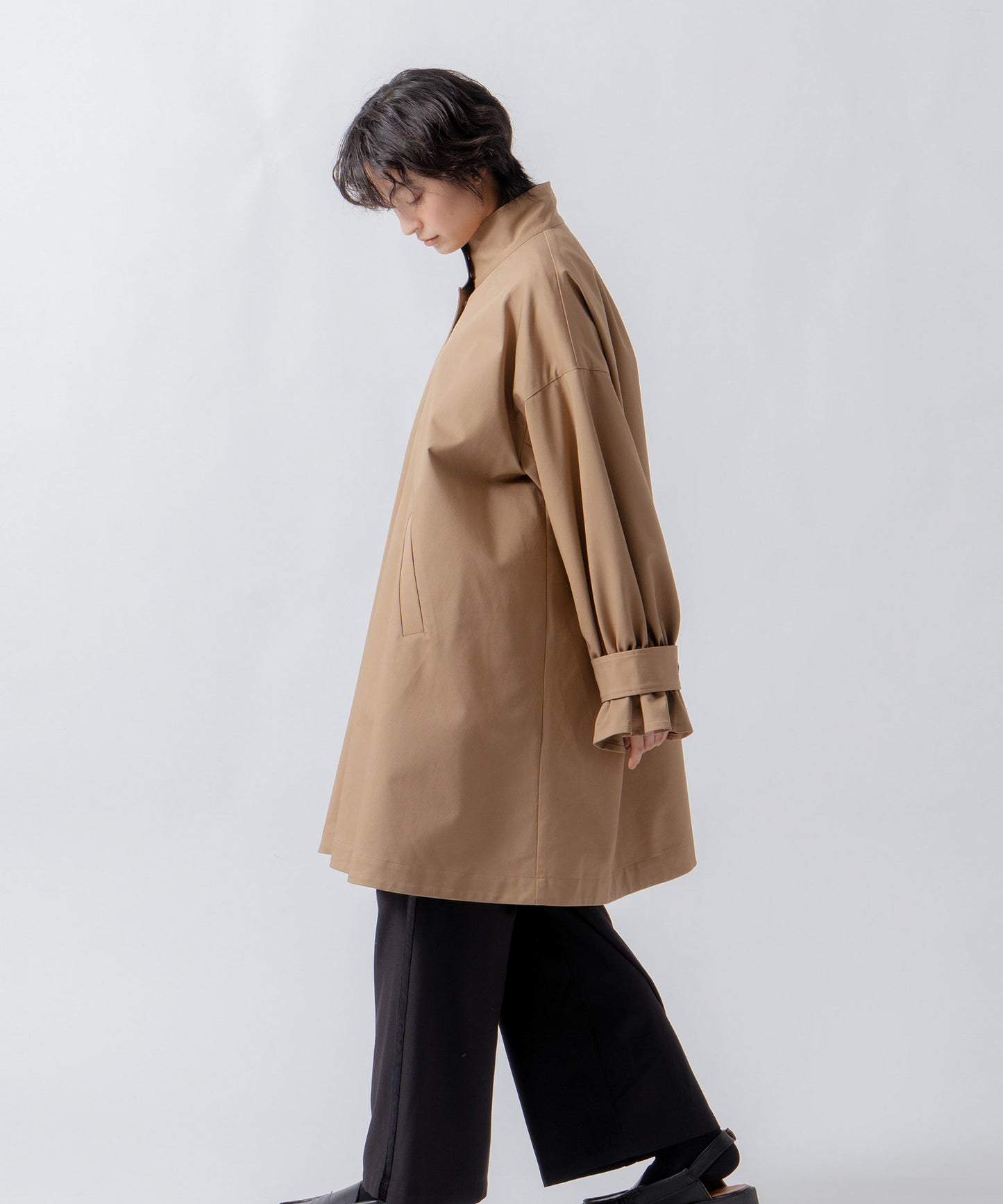 standcollar tent coat / WHT26FJK4063