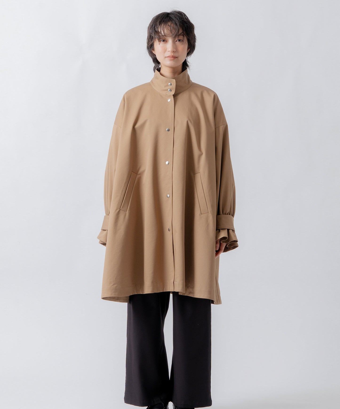 standcollar tent coat / WHT26FJK4063