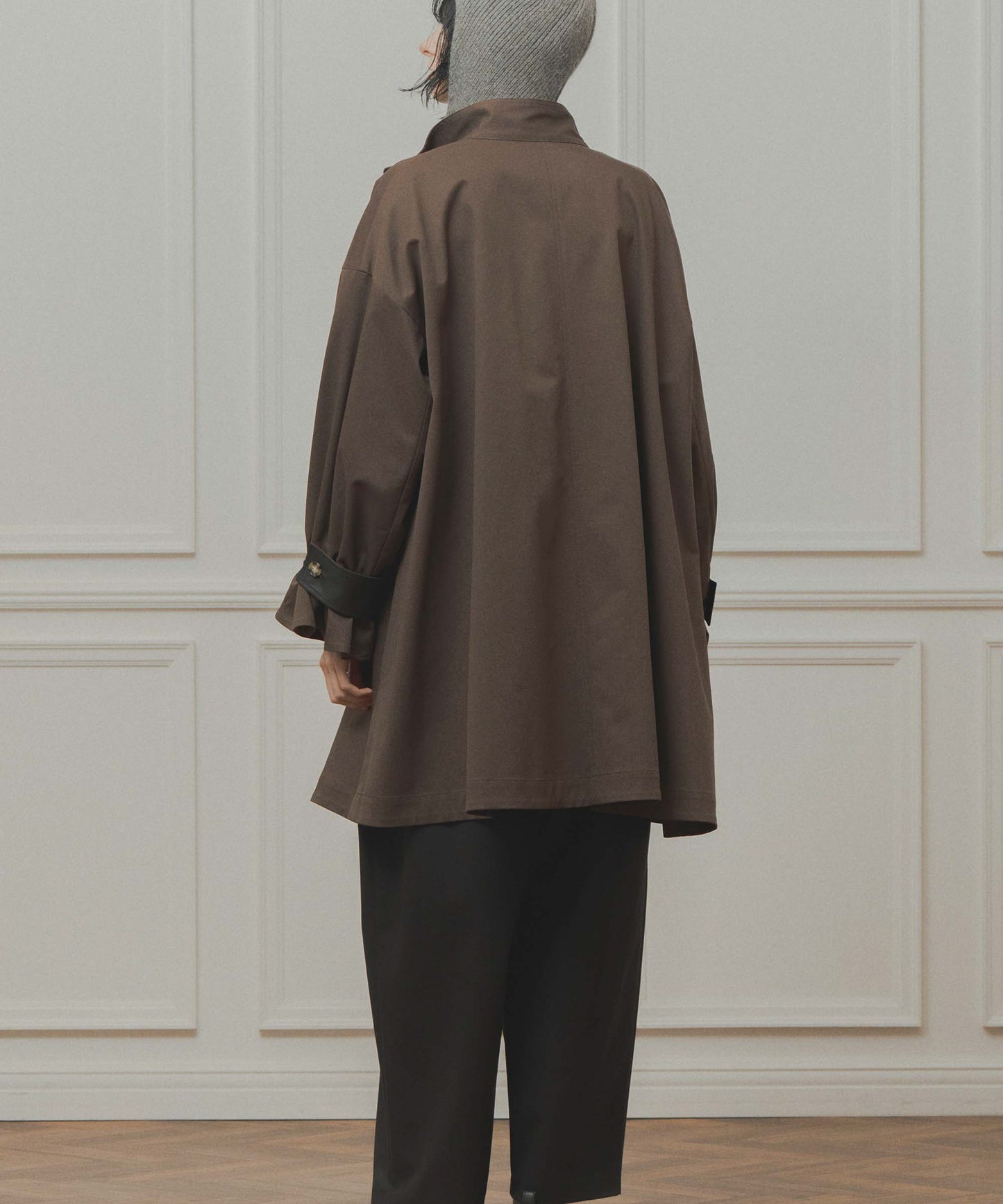 standcollar tent coat / WHT26FJK4063