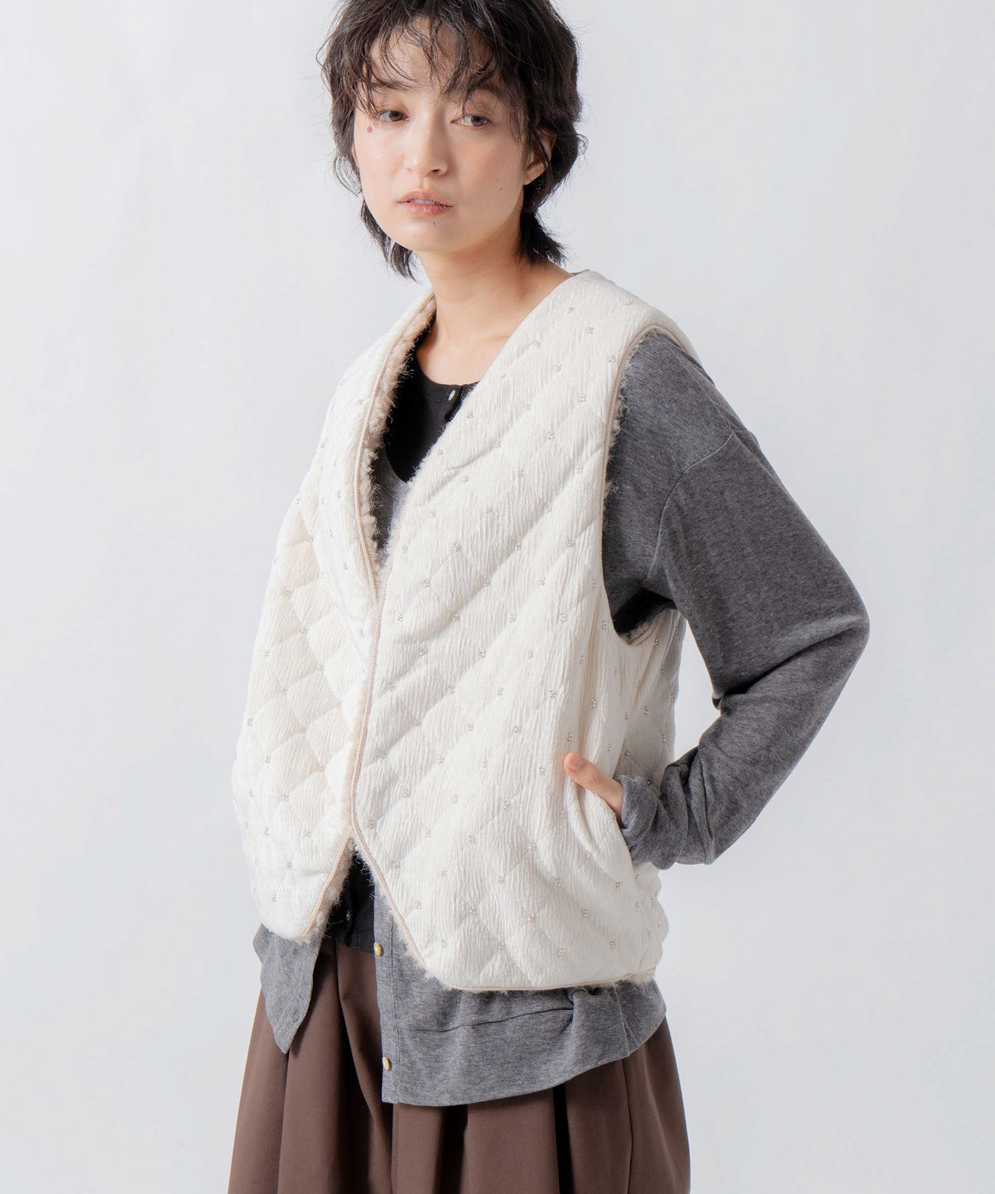 beads quilting reversible vest / WHT26FJK4068