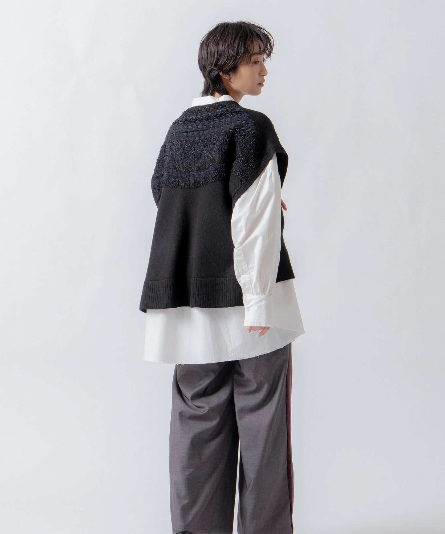nordic pattern knit vest / WHT26FKN4041