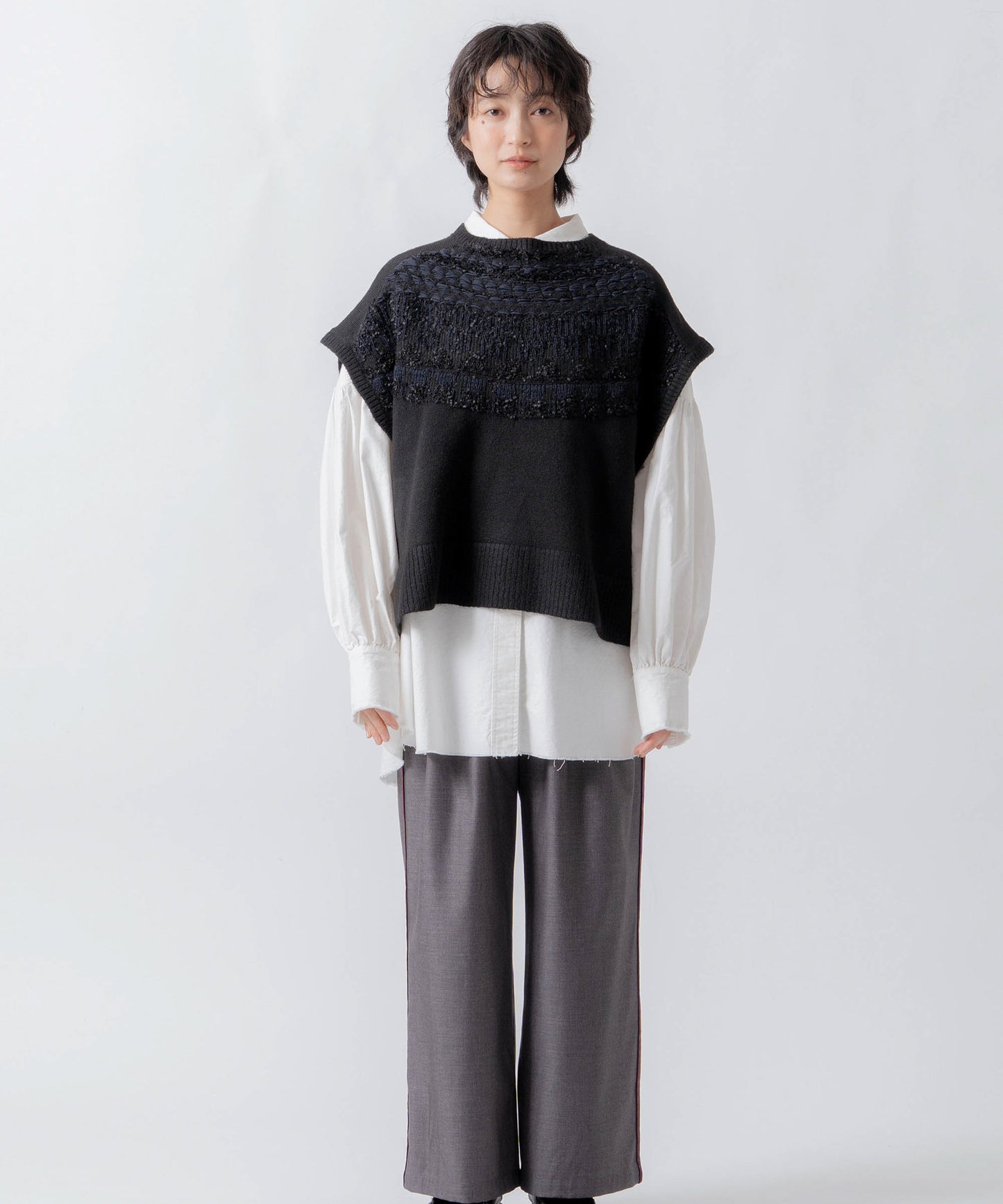nordic pattern knit vest / WHT26FKN4041